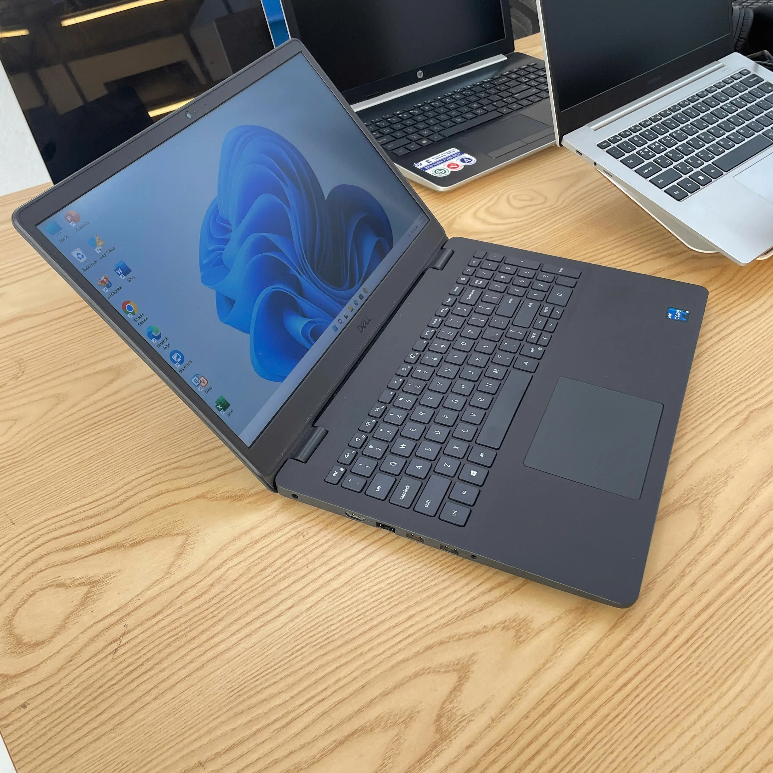 Dell Inspiron 3501 Core i5-1135G7/ Ram 8GB/ SSD 256GB/ Màn hình 15.6" Full HD