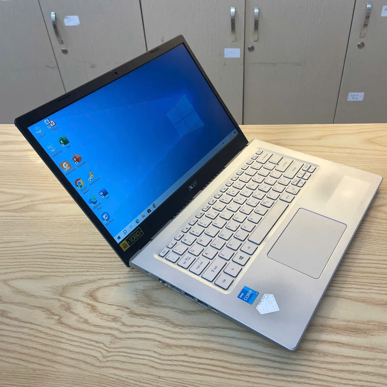 Acer Aspire 514-54 I3-11145G4/Ram 4GB/SSD 128GB/14"FHD