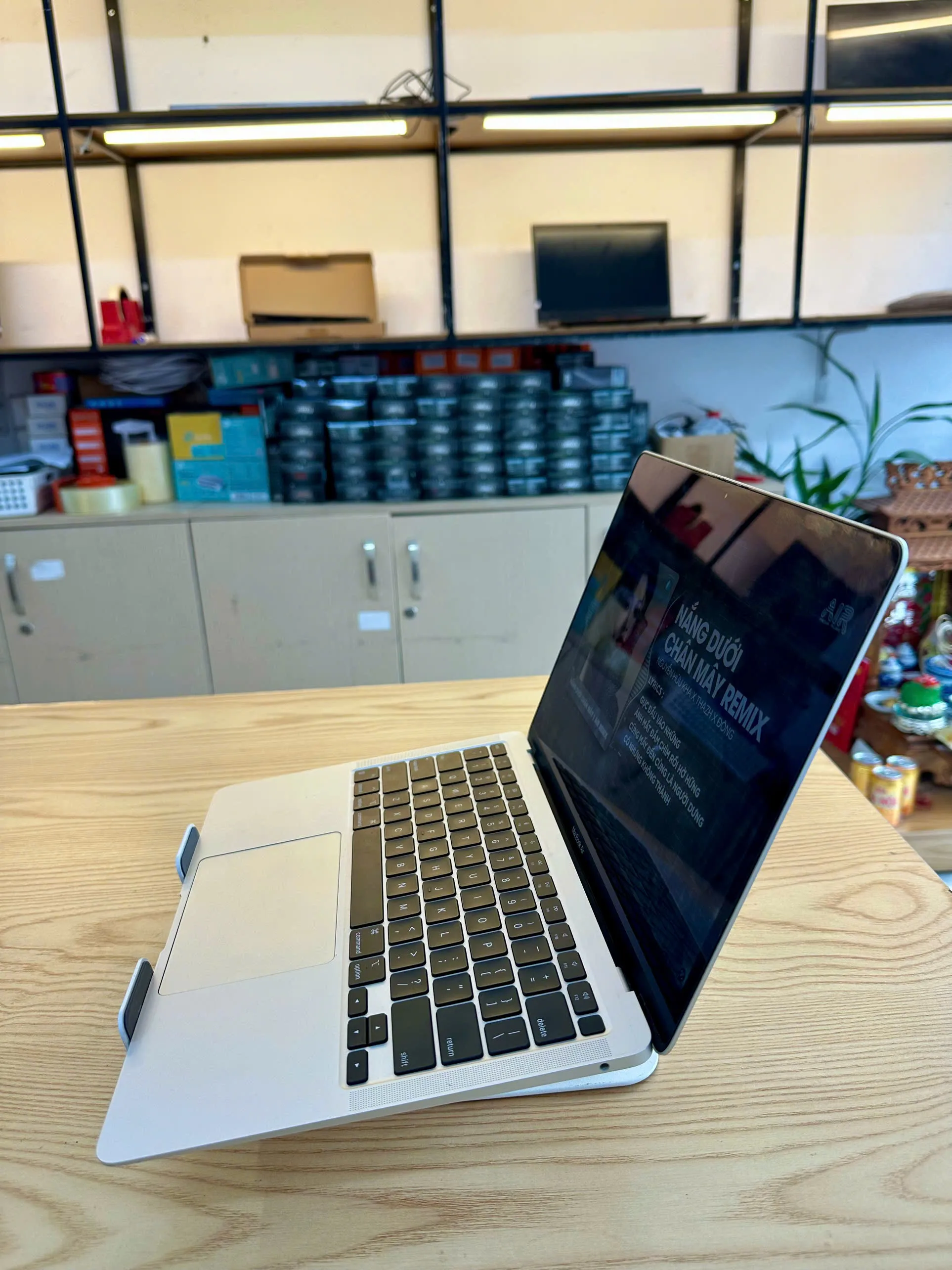 Macbook air M1 Ram 8GB/SSD 256GB/13.3"