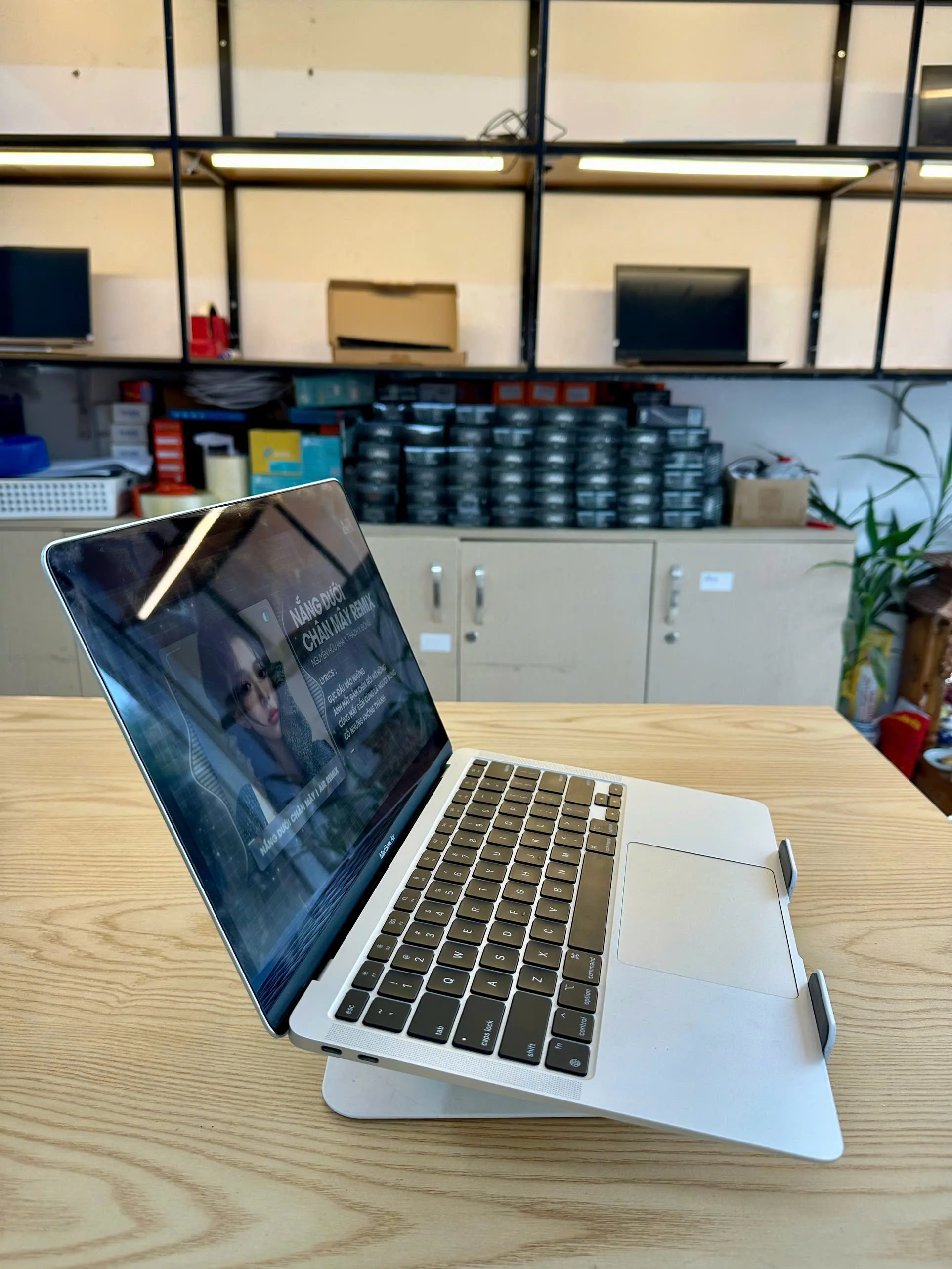 Macbook air M1 Ram 8GB/SSD 256GB/13.3"