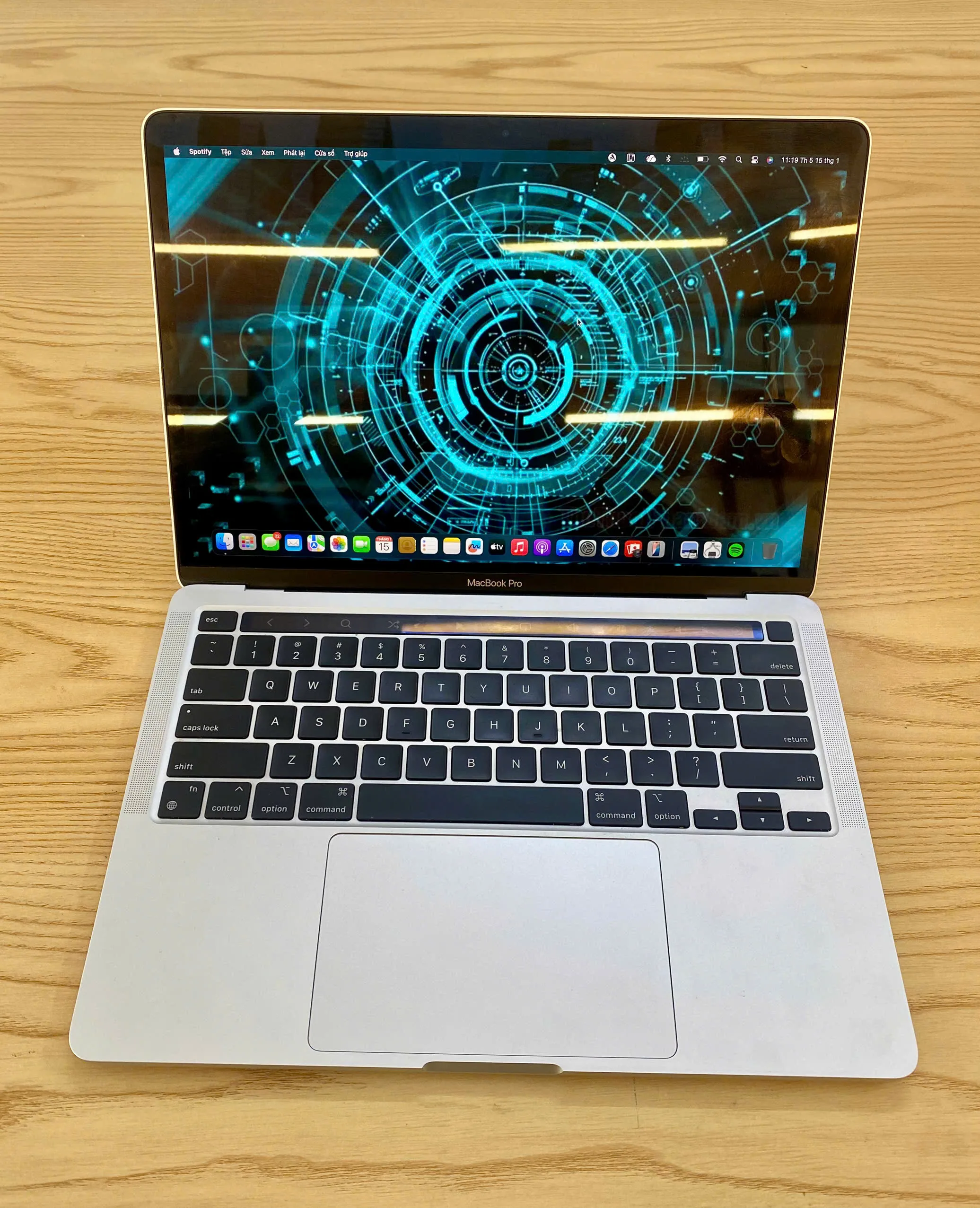 Macbook Pro M1 Ram 8/SSD 256/13.3inch Touch Bar