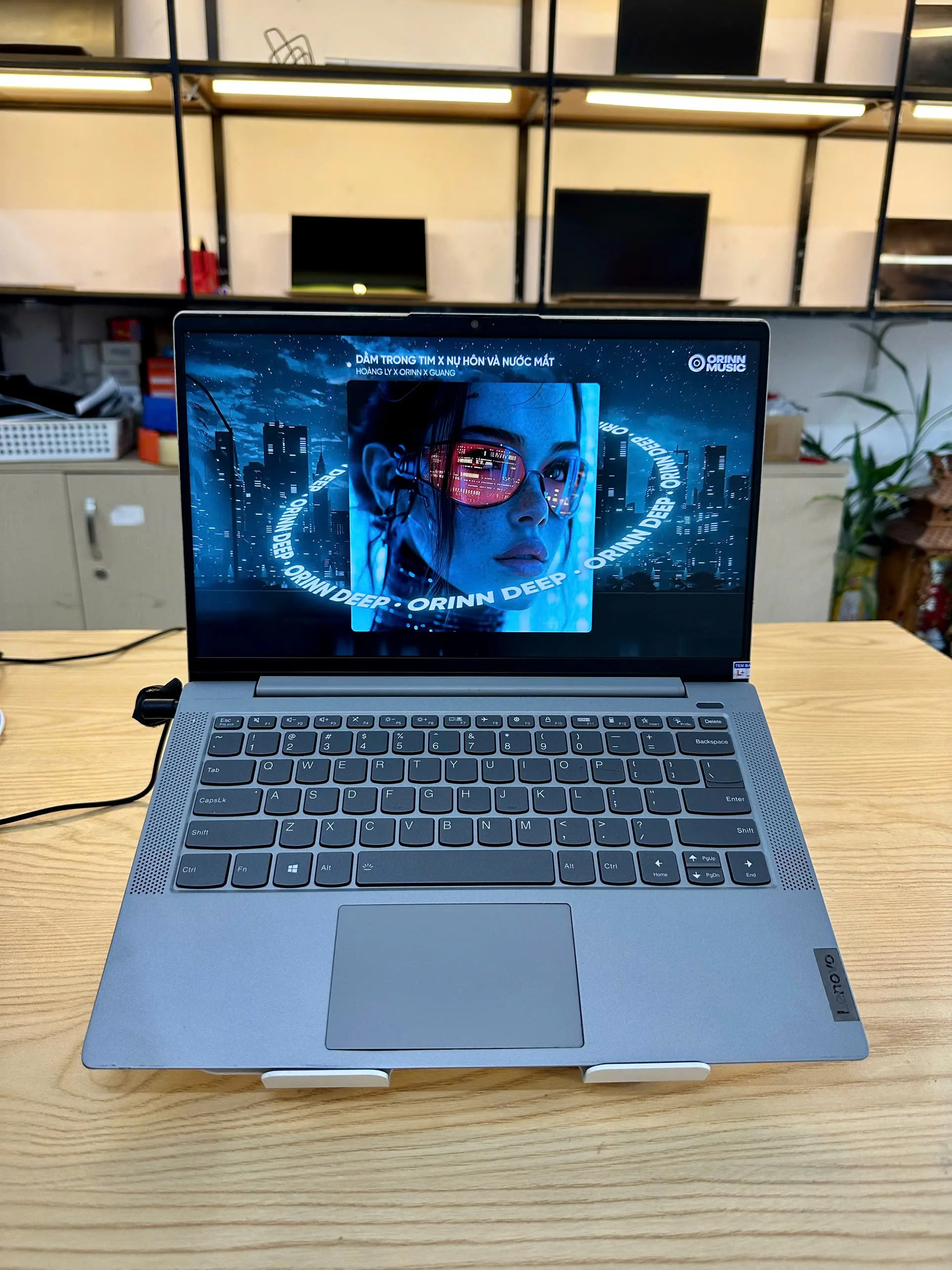 Lenovo ideapd 5 Core i7-1165G7/Ram 8GB/SSD 256GB/14"FHD