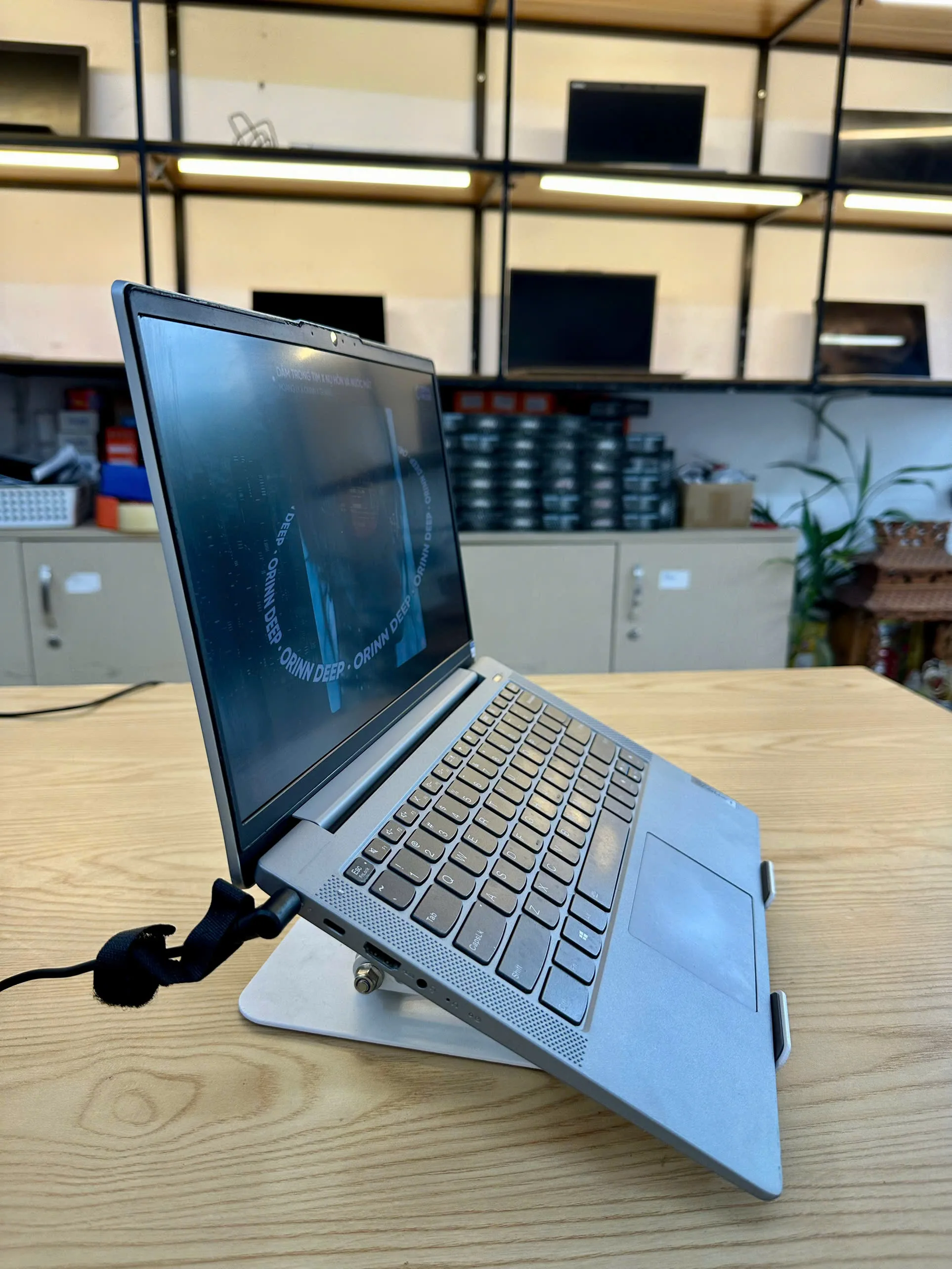 Lenovo ideapd 5 Core i7-1165G7/Ram 8GB/SSD 256GB/14"FHD
