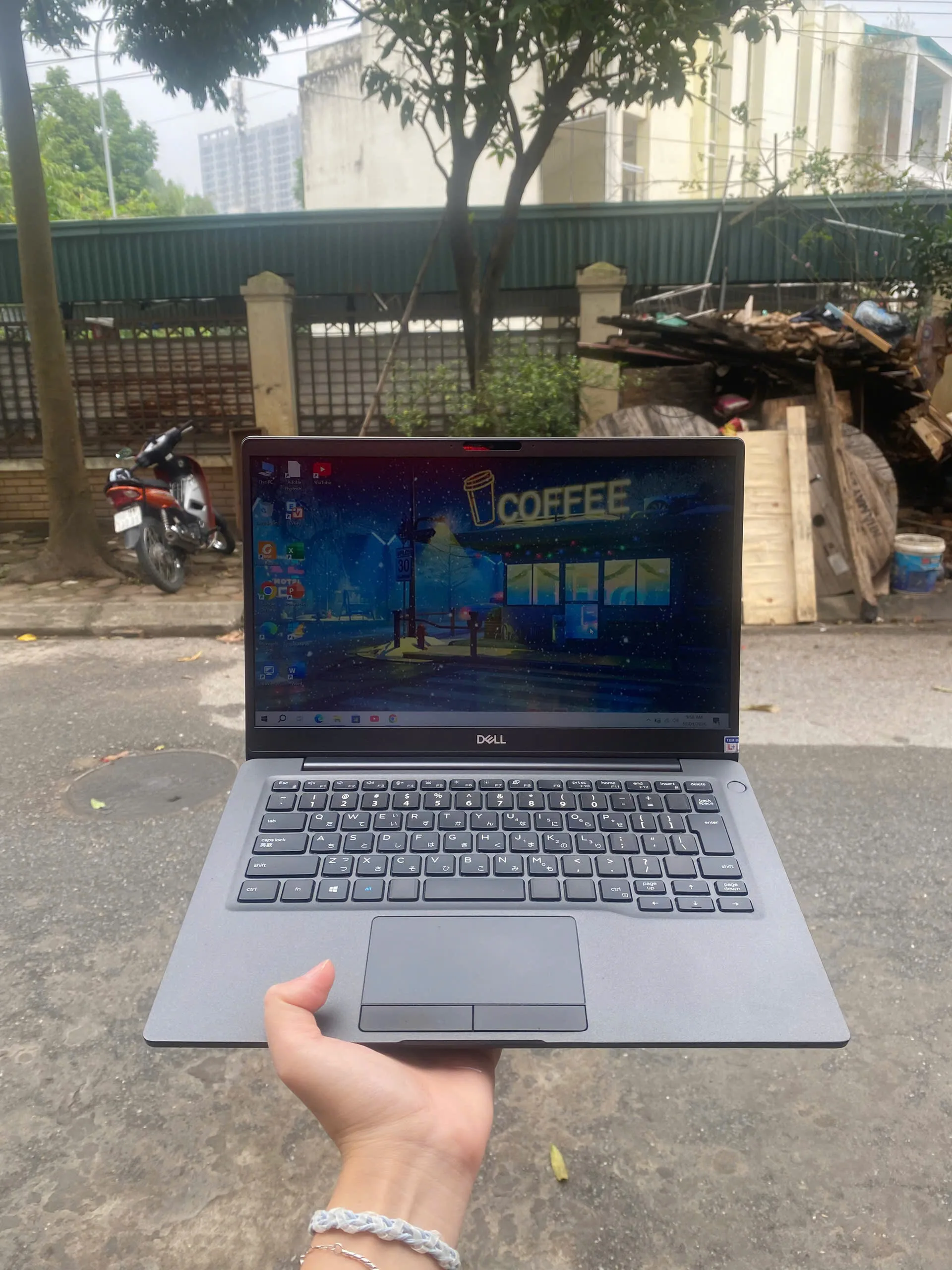 Dell Latitude 7300 Core i5-8265u/Ram 8GB/SSD 256GB/13.3"HD