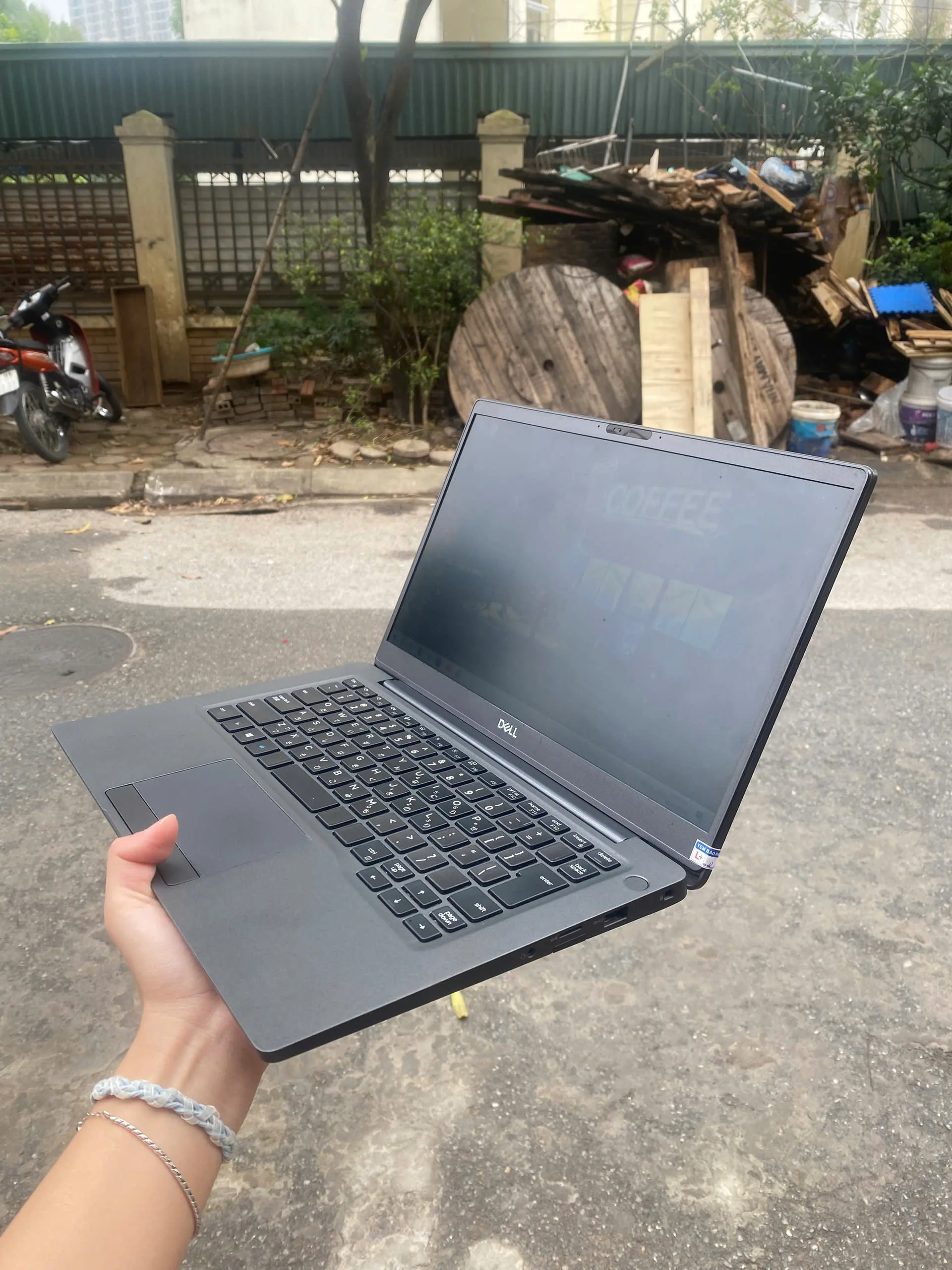 Dell Latitude 7300 Core i5-8265u/Ram 8GB/SSD 256GB/13.3"HD