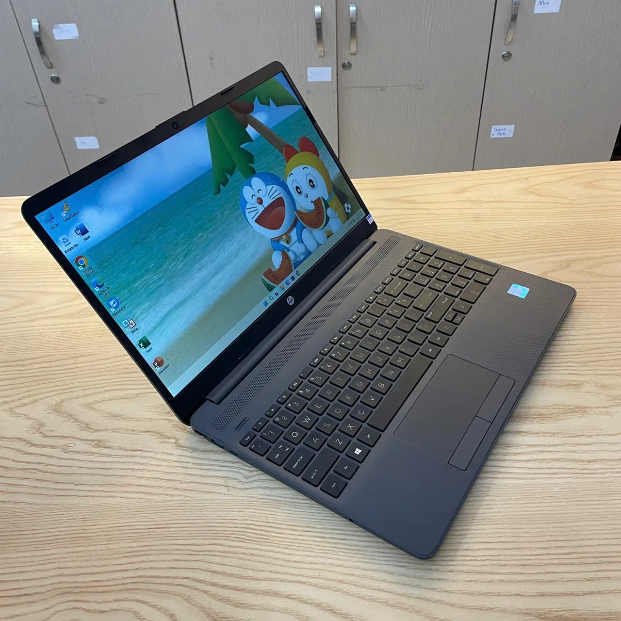 HP 250G8 Core I5-1135G5/Ram 8/SSD 256/màn hình 15.6"