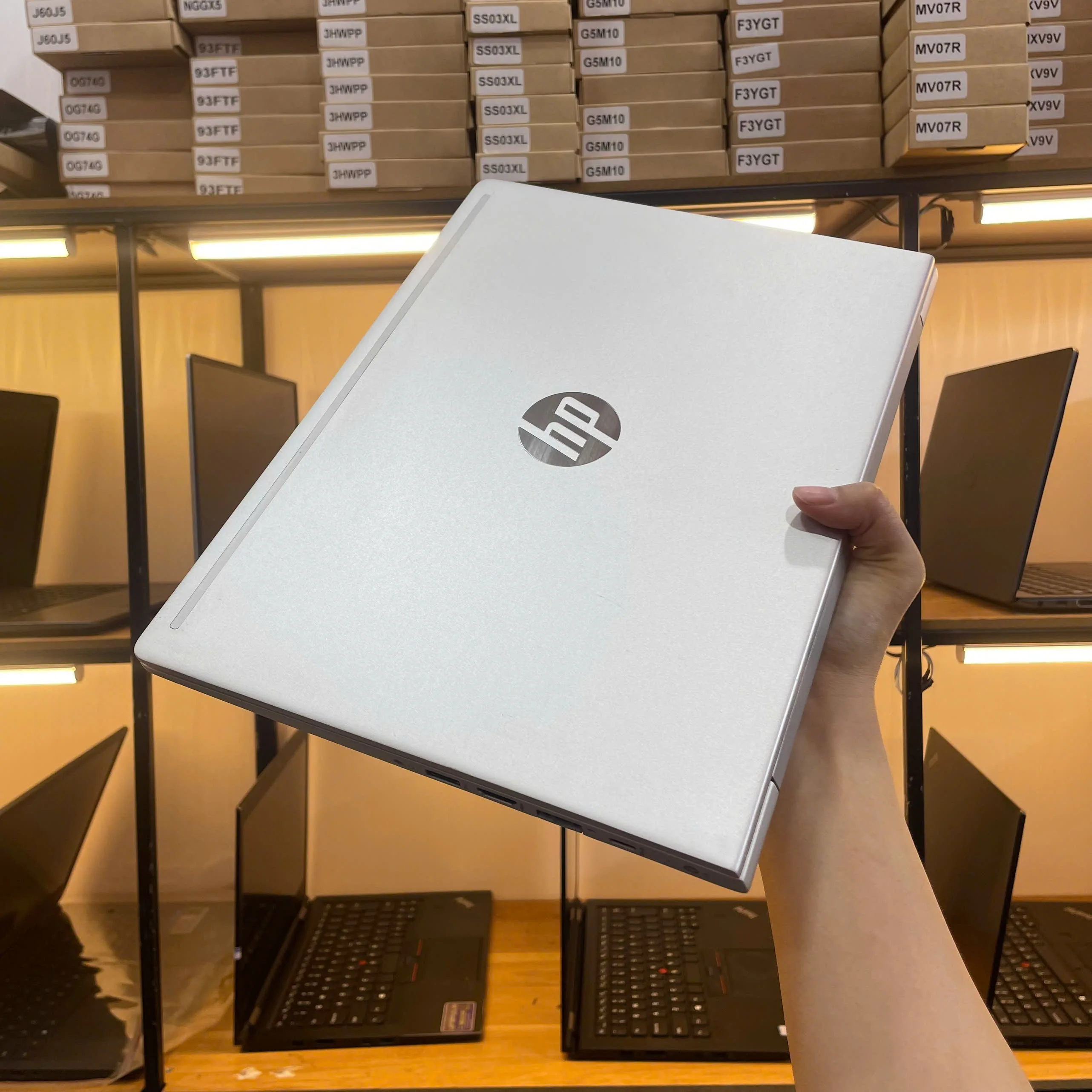 HP 430G6 core i3-8145u/Ram 4GB/SSD 128GB/màn 13.3 inch