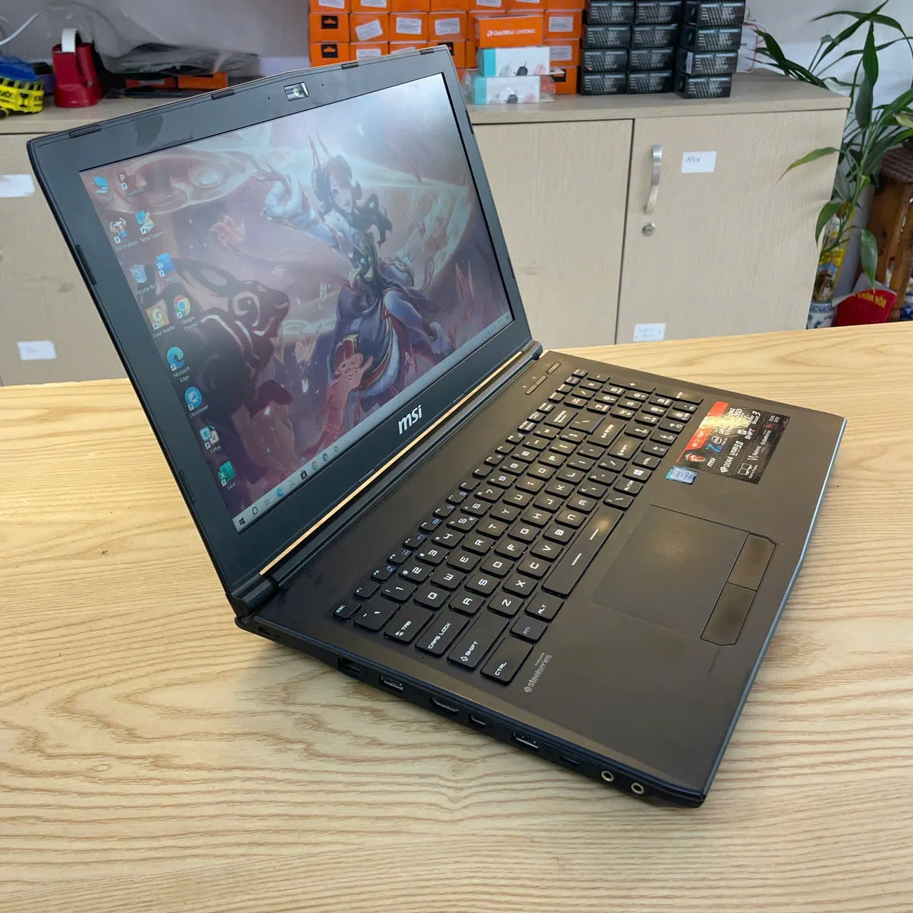 MSI GL62 7QF Core i5-7300HQ/ Ram 8GB/ Ssd 256GB/ GTX 1050/ Màn hình 15.6" Full HD