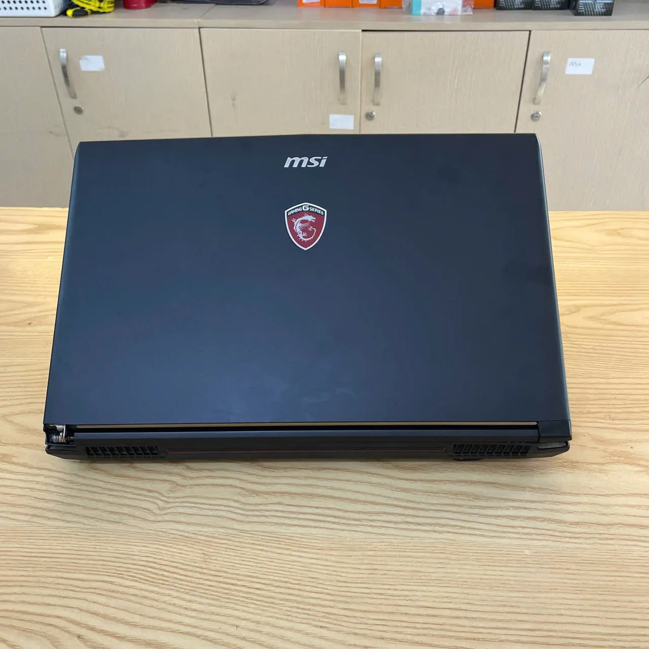MSI GL62 7QF Core i5-7300HQ/ Ram 8GB/ Ssd 256GB/ GTX 1050/ Màn hình 15.6" Full HD