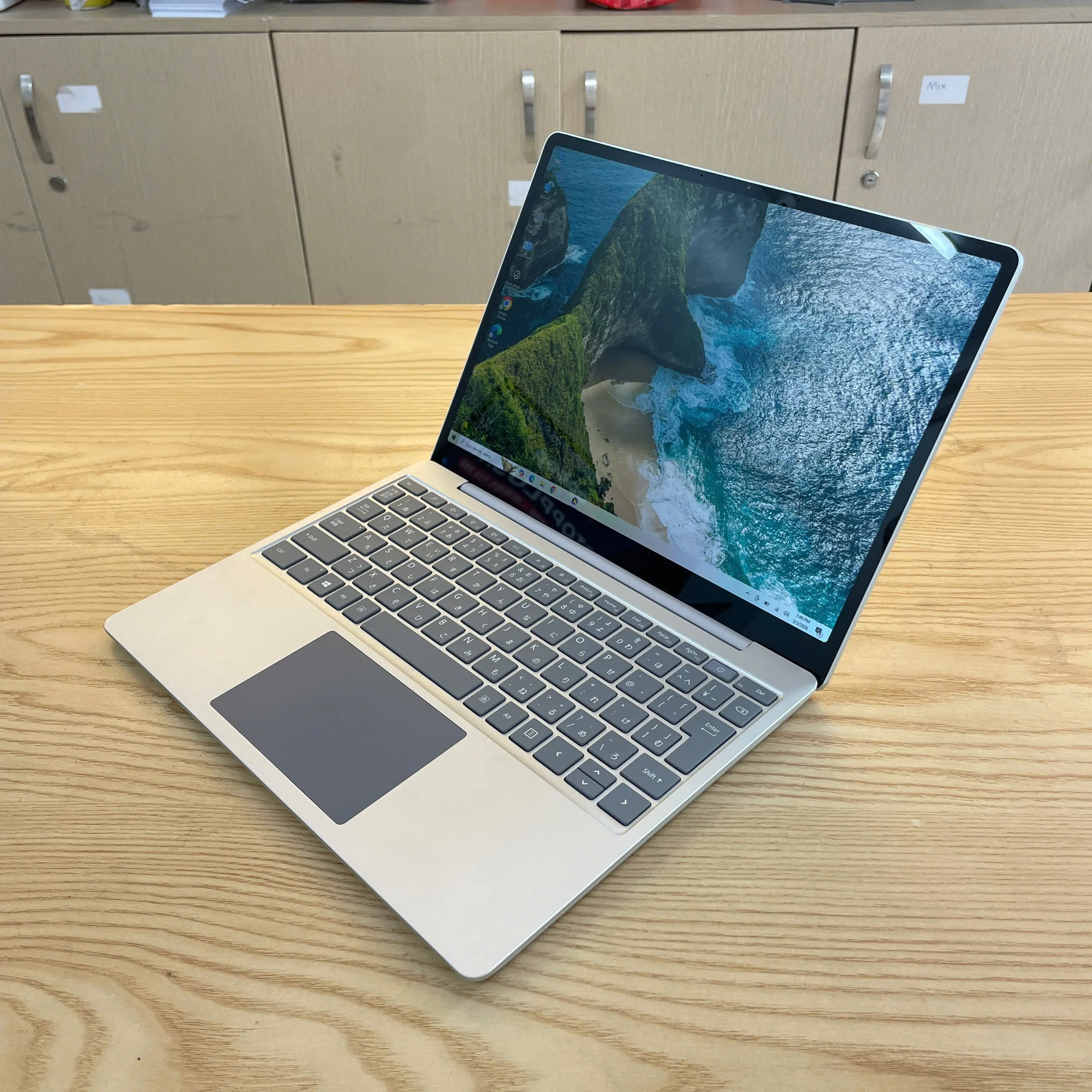 Surface Laptop Go core i5-1035G1/Ram 8GB/SSD 256GB/12,3"touch