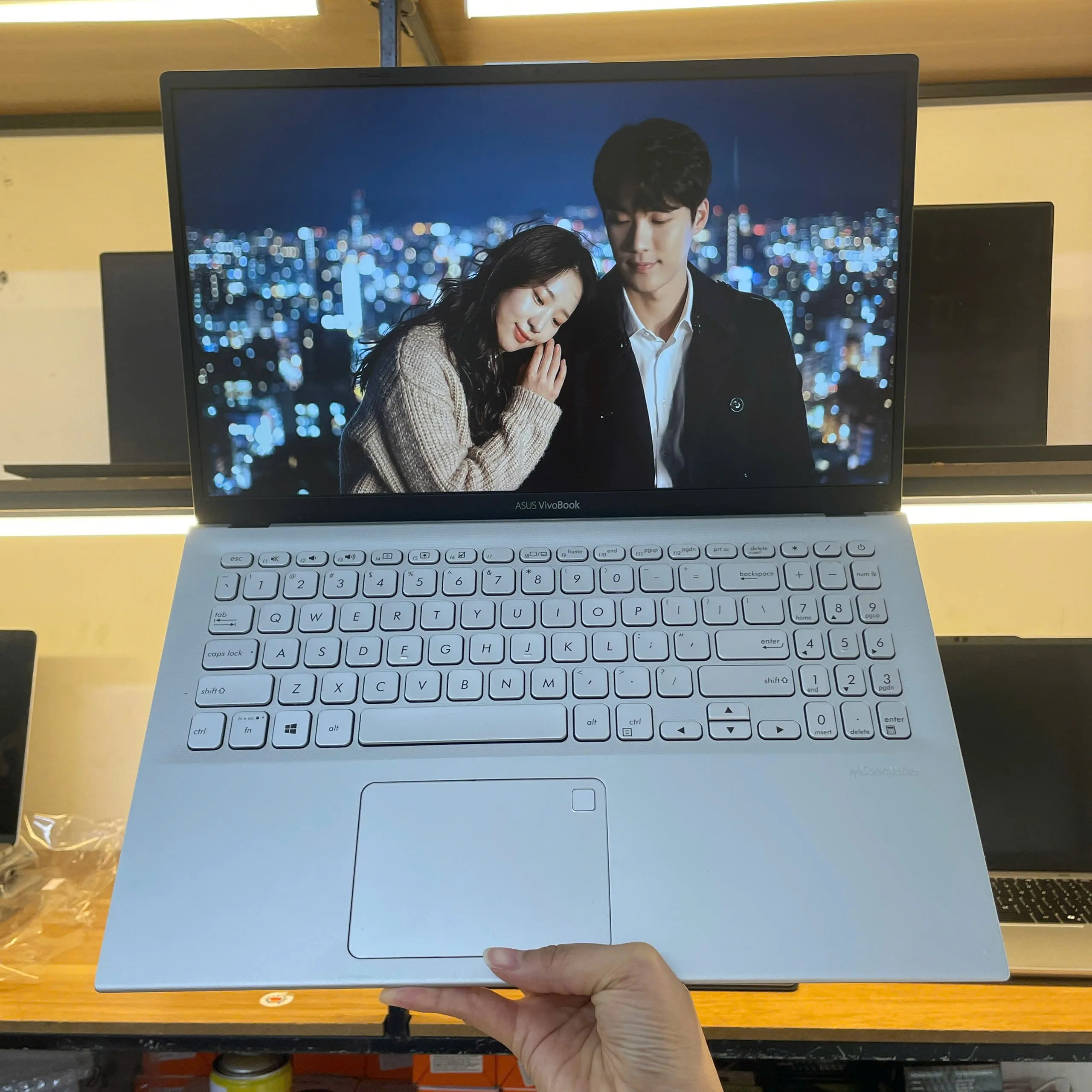 Asus Vivobook X512FAC Core i5-10210U/ Ram 8GB/ SSD256/ Màn hình 15.6" FHD