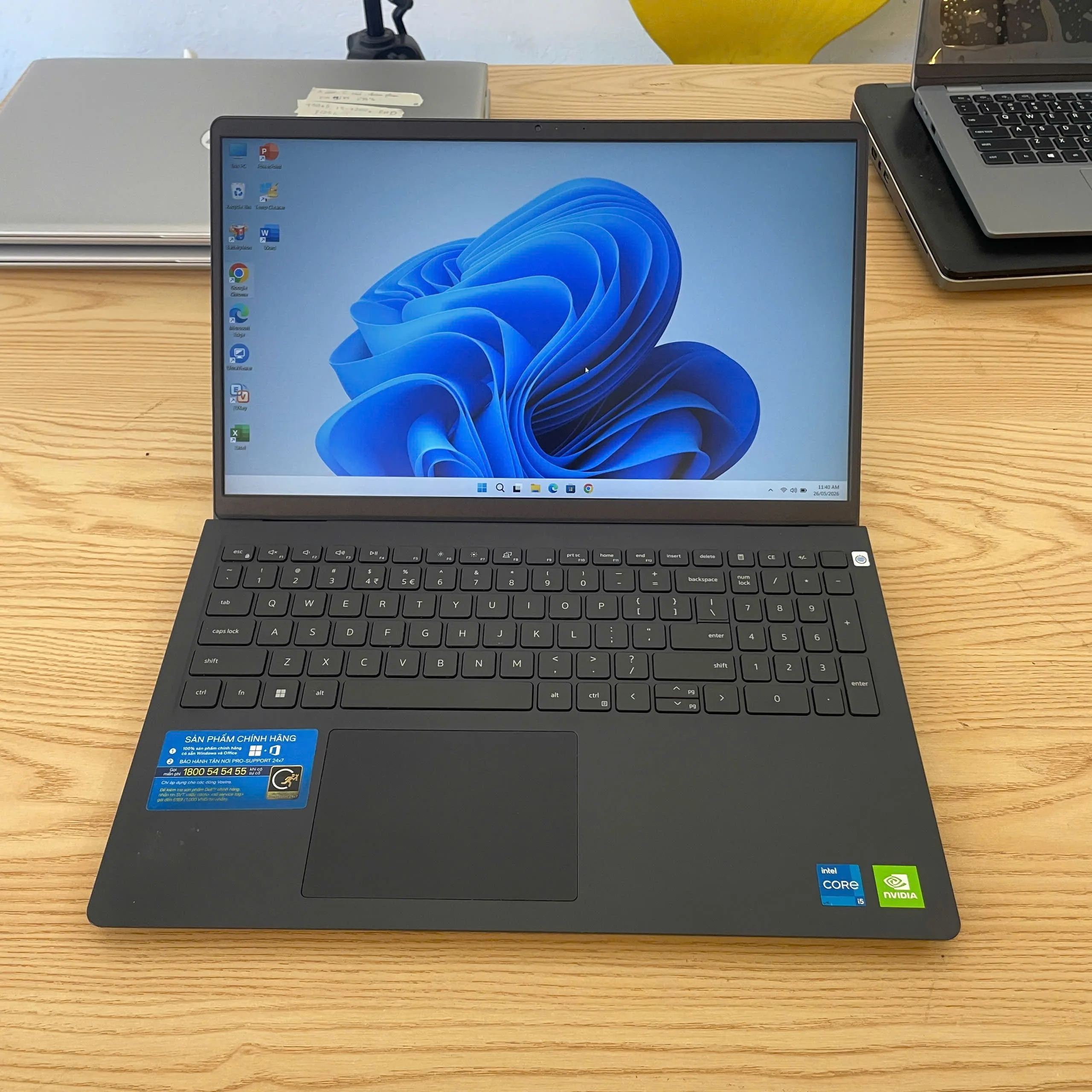 Dell Vostro 3510 core i5-1135G7/Ram 8GB/SSD 256/15.6inch