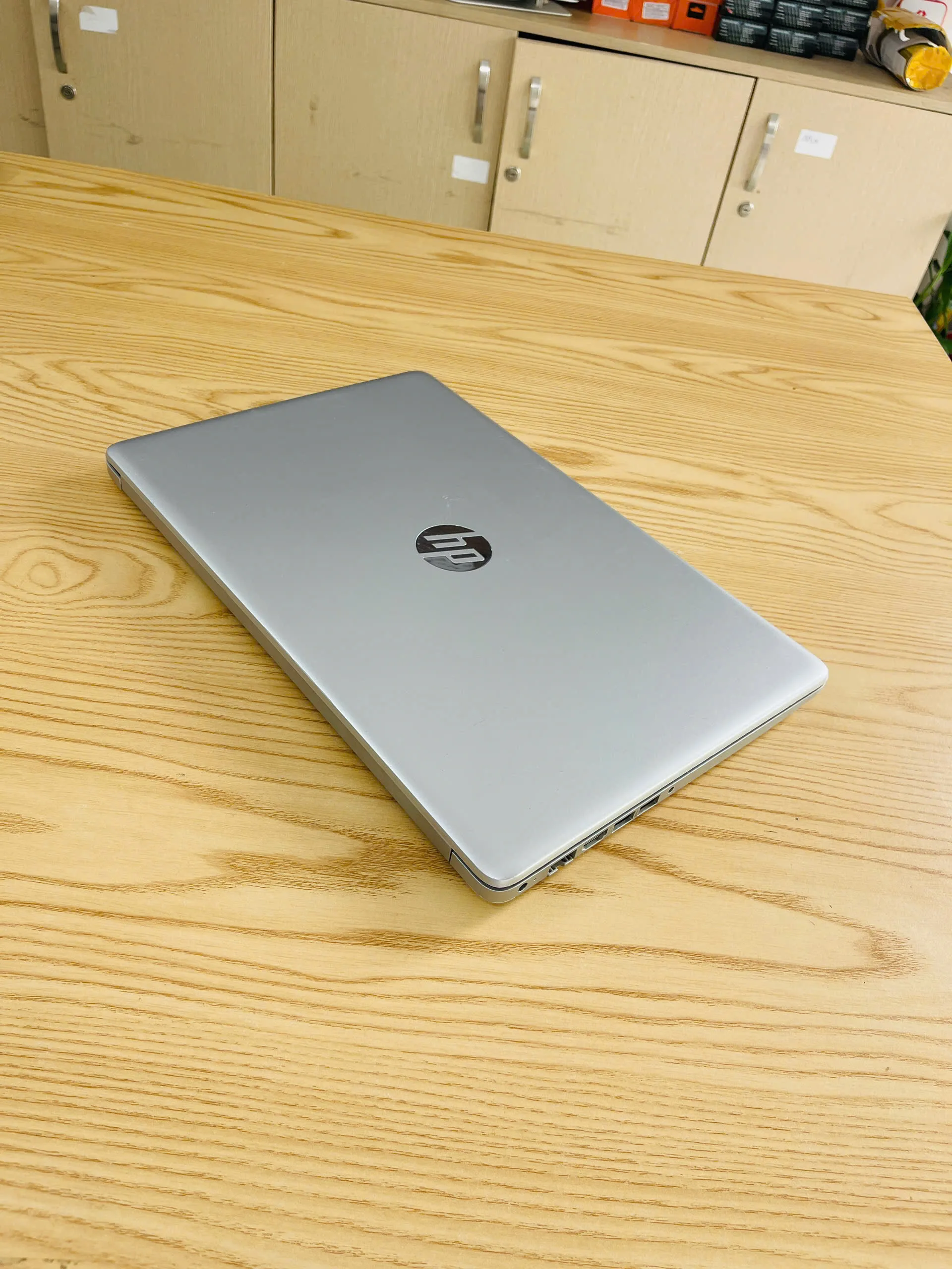HP 15da core i3-7020u/Ram 4/SSD 128/màn 15.6inch