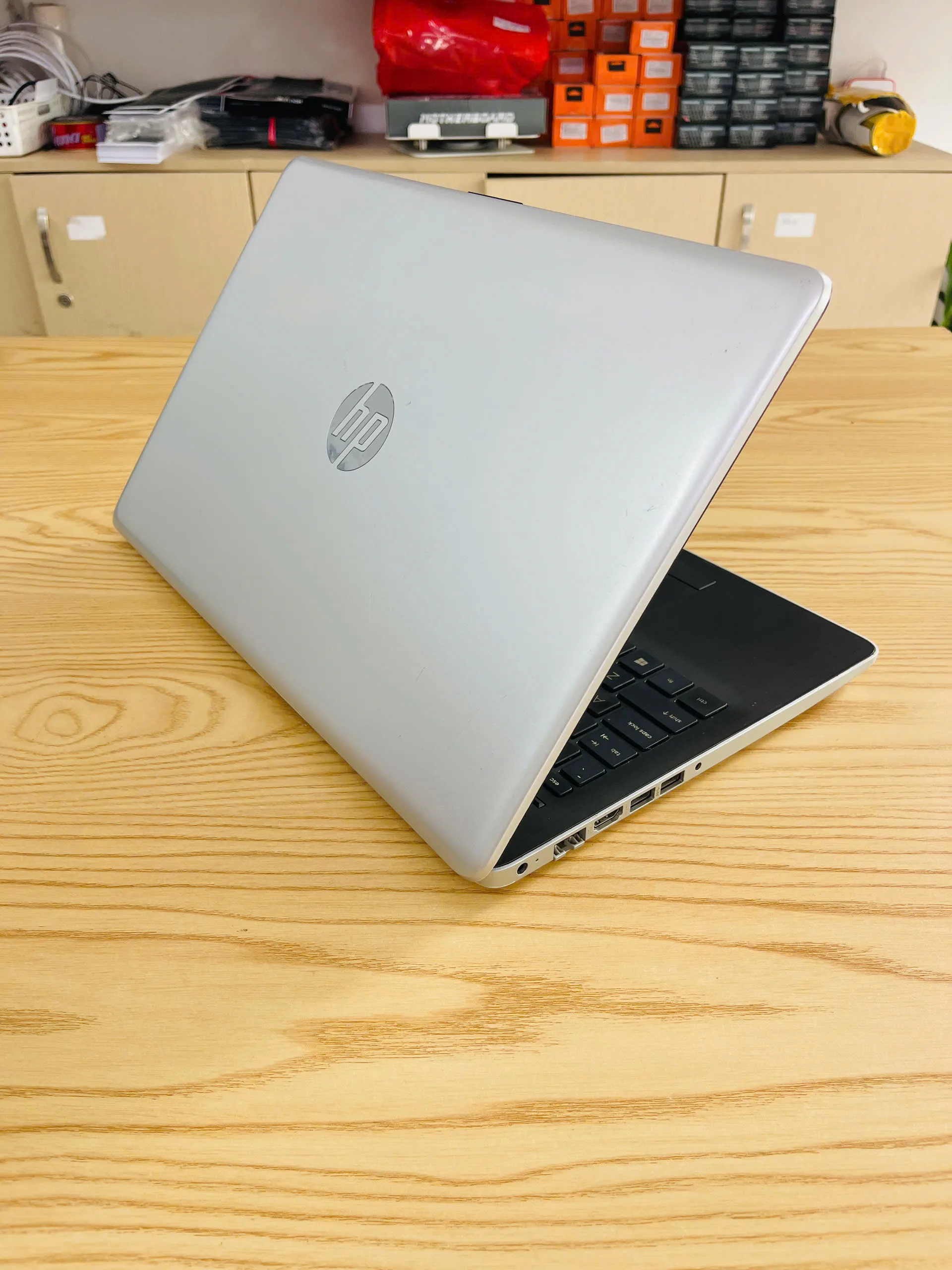 HP 15da core i3-7020u/Ram 4/SSD 128/màn 15.6inch