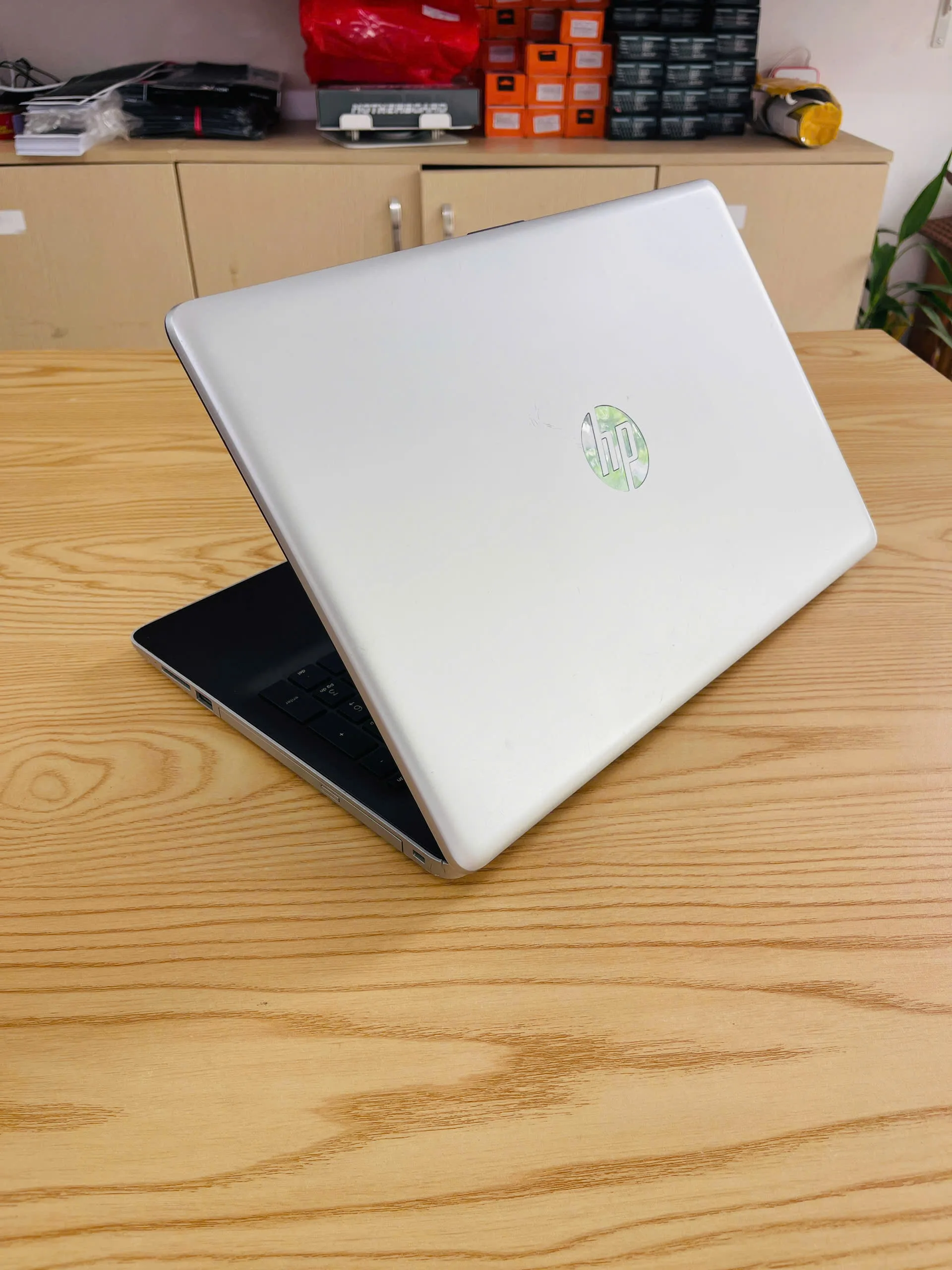 HP 15da core i3-7020u/Ram 4/SSD 128/màn 15.6inch