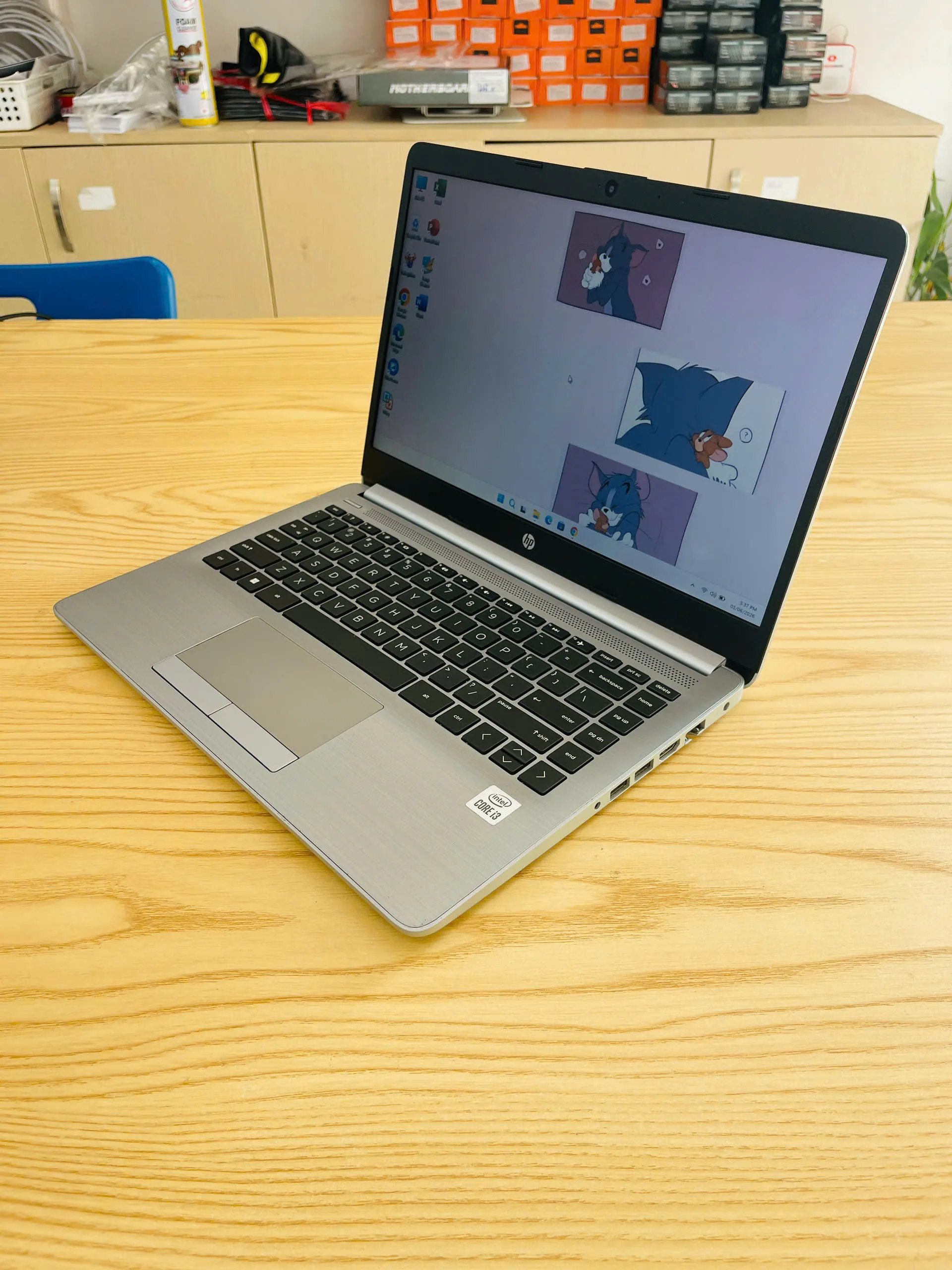 HP 240G8 Core i3-1005G1 ram 8gb ssd 128gb/Màn hình 14"
