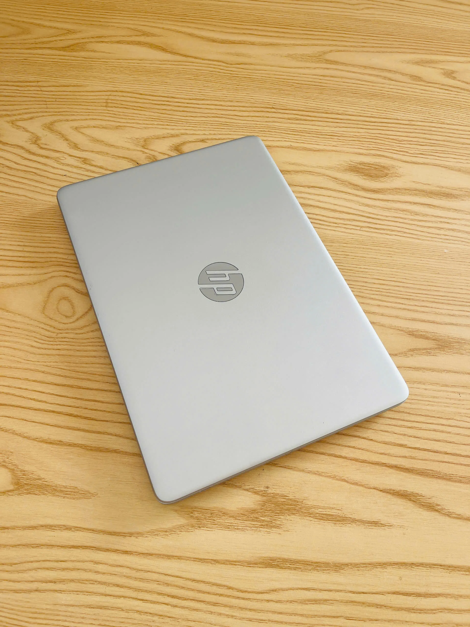 HP 240G8 Core i3-1005G1 ram 8gb ssd 128gb/Màn hình 14"