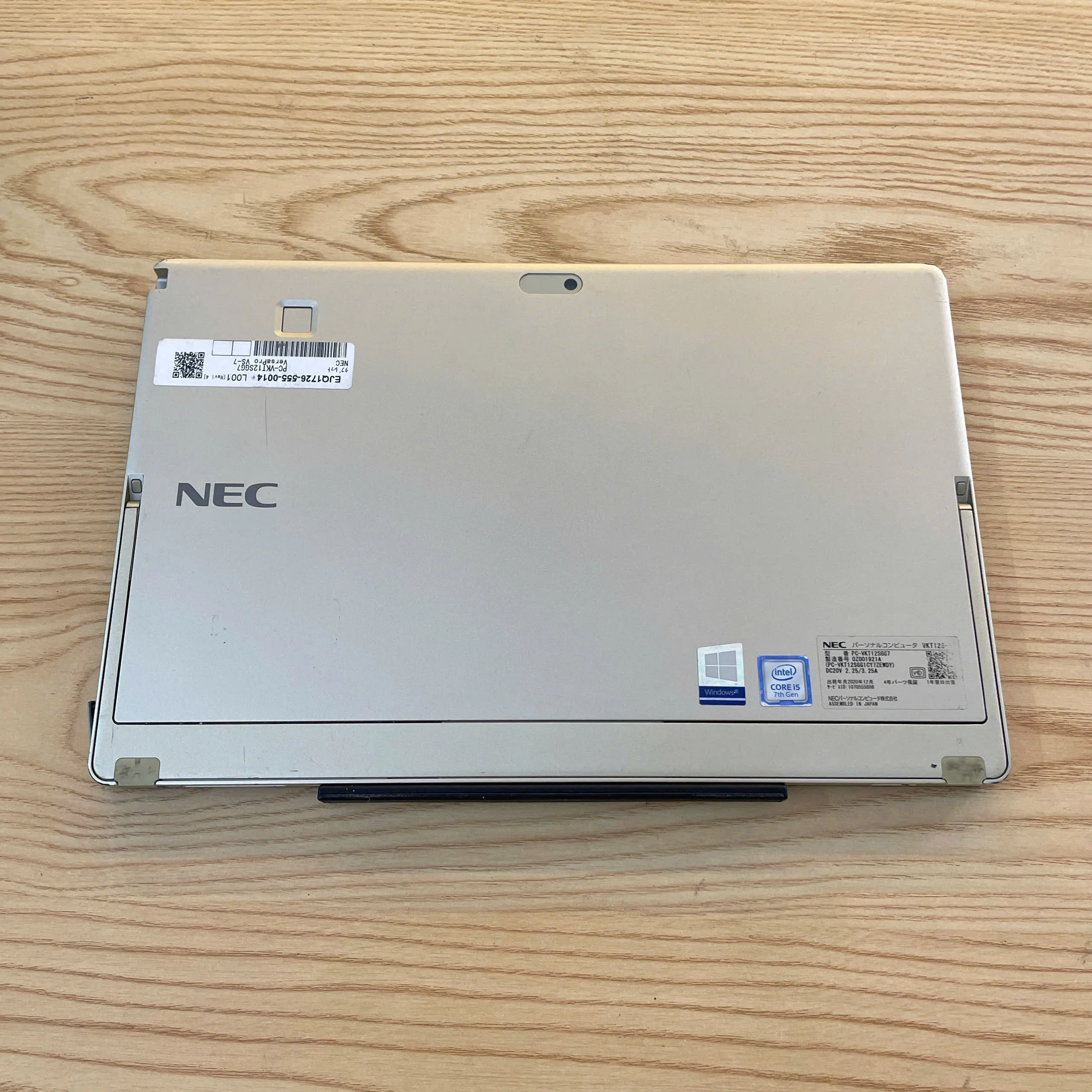NEC VersaPro VS-7 Core I5-7Y54 Ram 8GB/ SSD 128GB/13"FHD cảm ứng