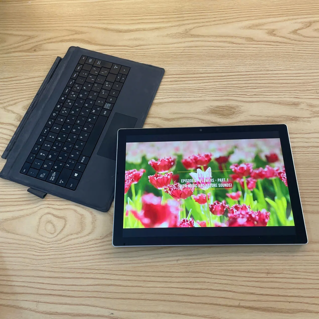 Surface Pro 6 i5-8350u/Ram 8GB/SSD 128GB/màn hình 12.5" cảm ứng