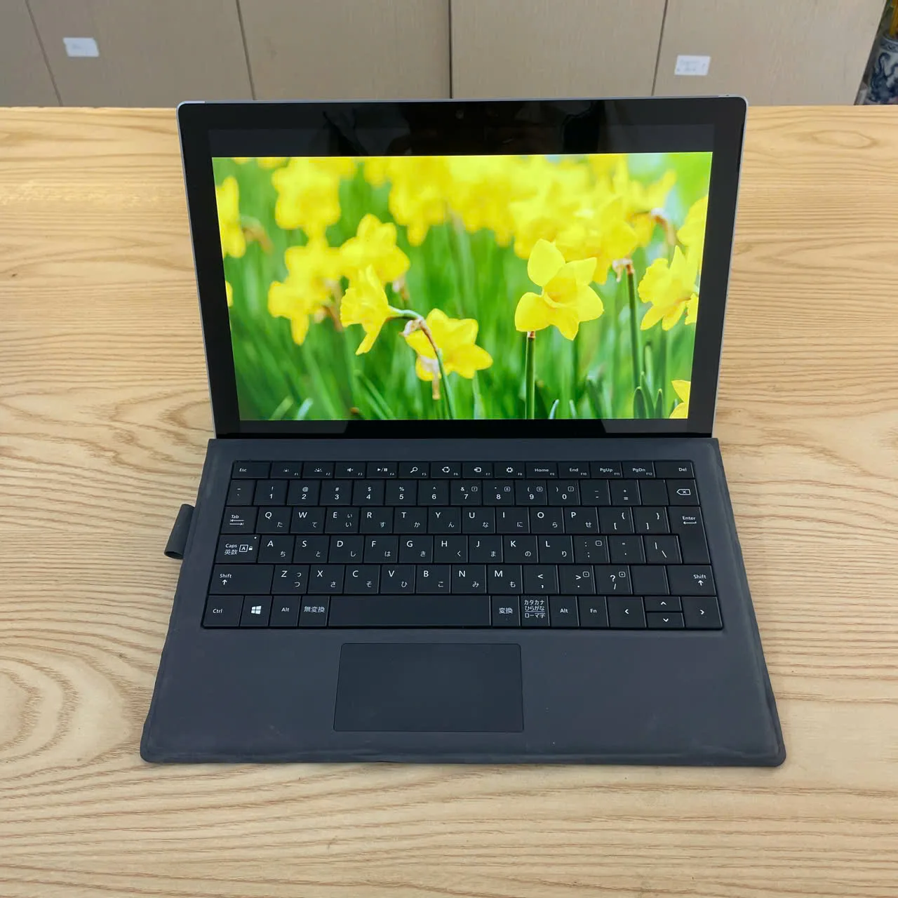 Surface Pro 6 i5-8350u/Ram 8GB/SSD 128GB/màn hình 12.5" cảm ứng
