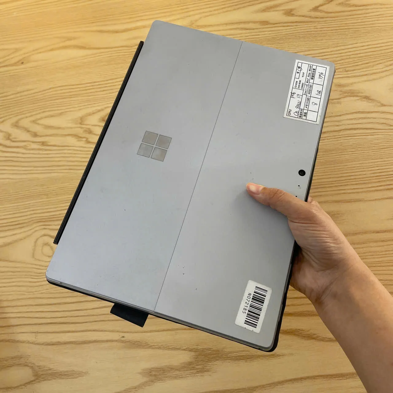Surface Pro 6 i5-8350u/Ram 8GB/SSD 128GB/màn hình 12.5" cảm ứng
