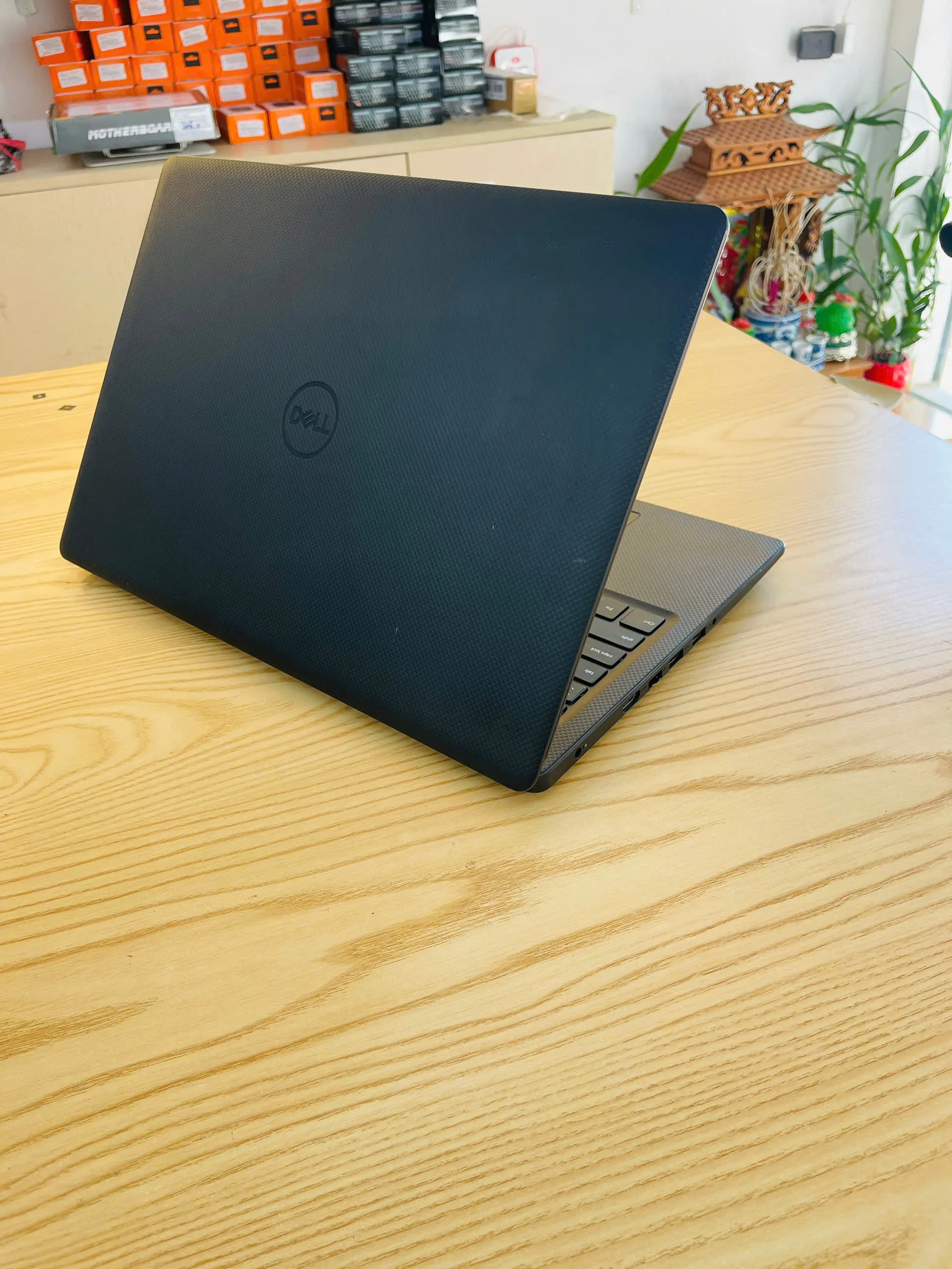 Dell Vostro 3590 i5-10210u/Ram 8GB/SSD 128GB/màn hình 15.6"