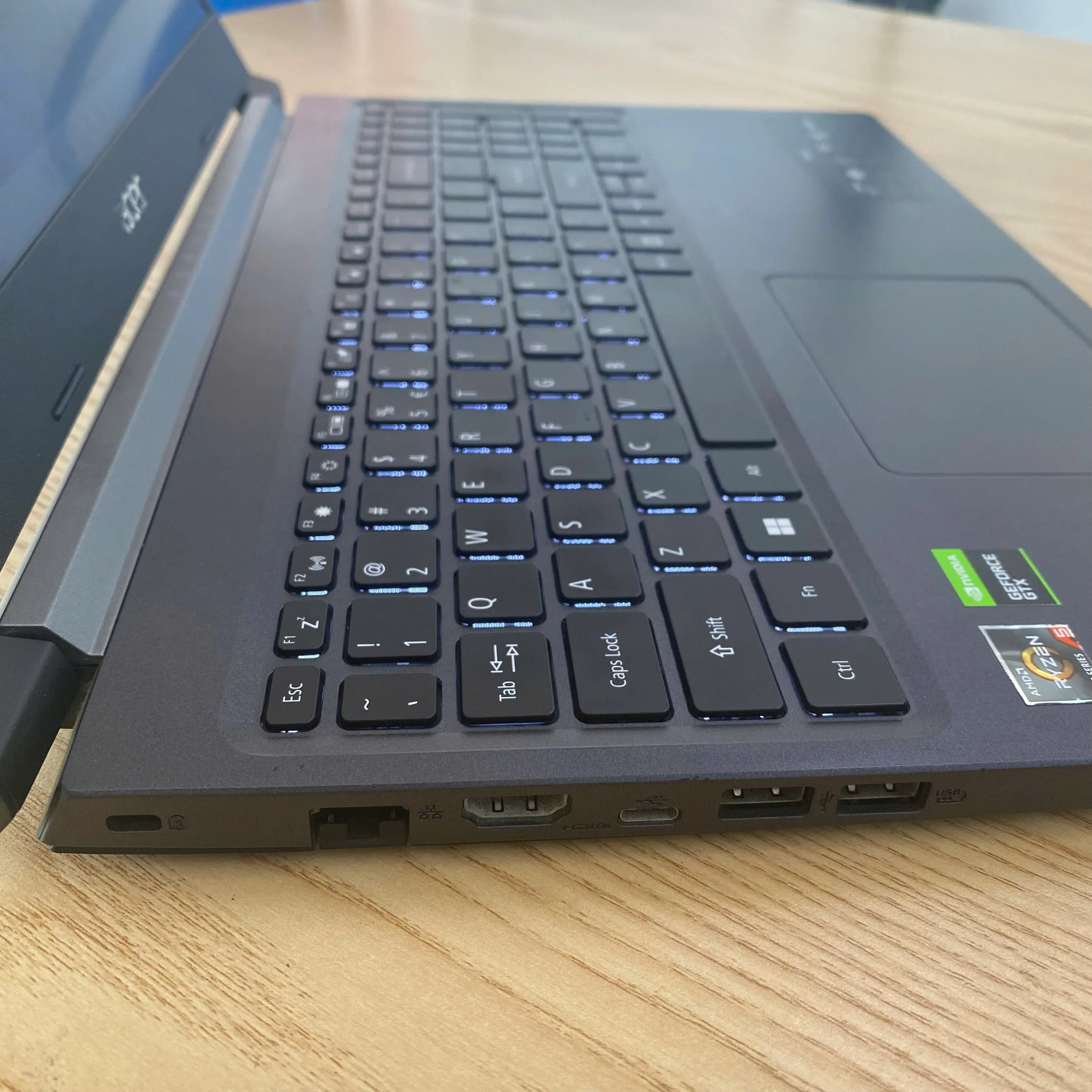 Acer aspire A715-42G Ryzen 5 5500u, Ram 8GB, SSD 256GB, RTX1650, màn 15.6" FHD