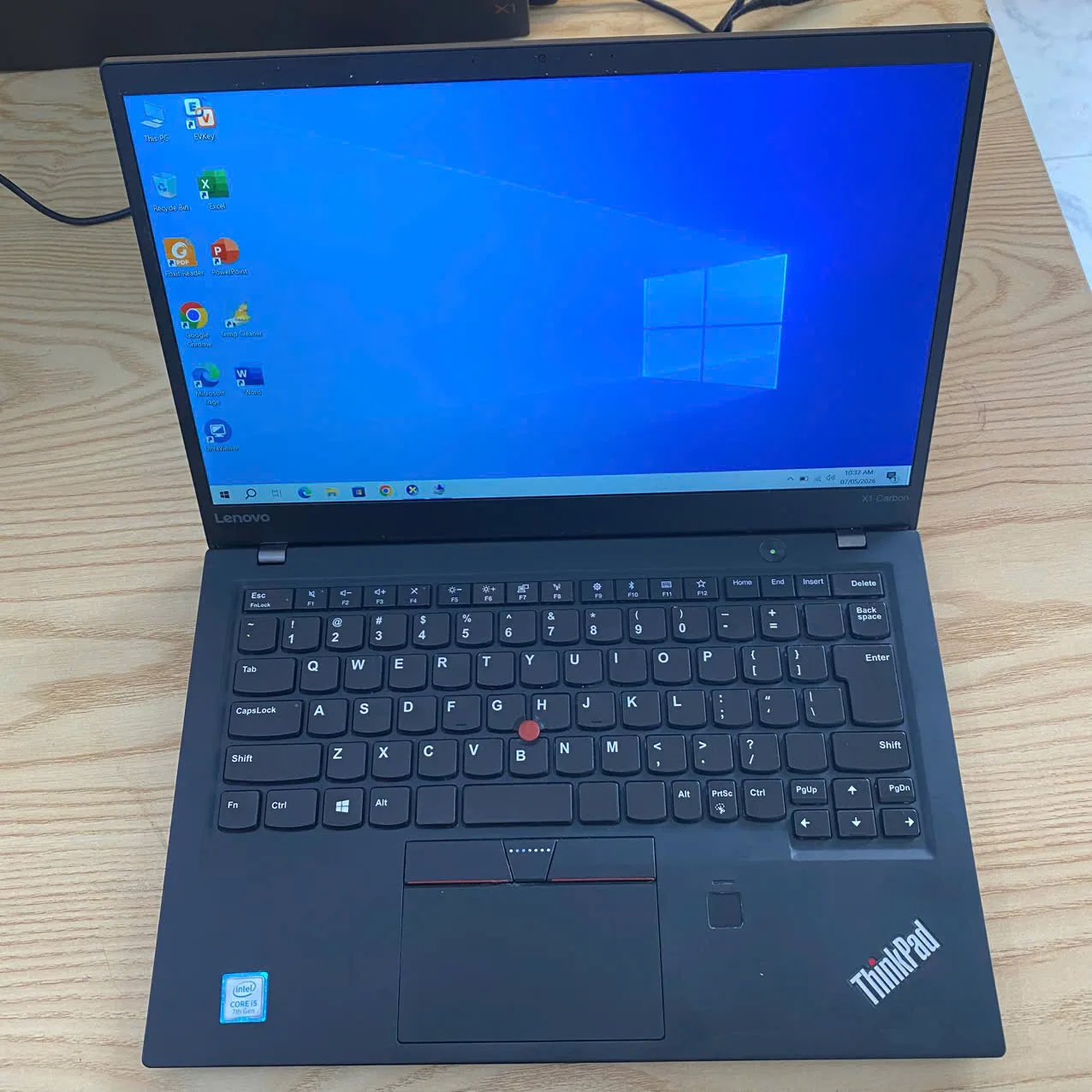 Thinkpad X1 Carbon gen 5 Core i5-7200u/ Ram 8GB/ SSD 256GB/ Màn hình 14.0" FHD