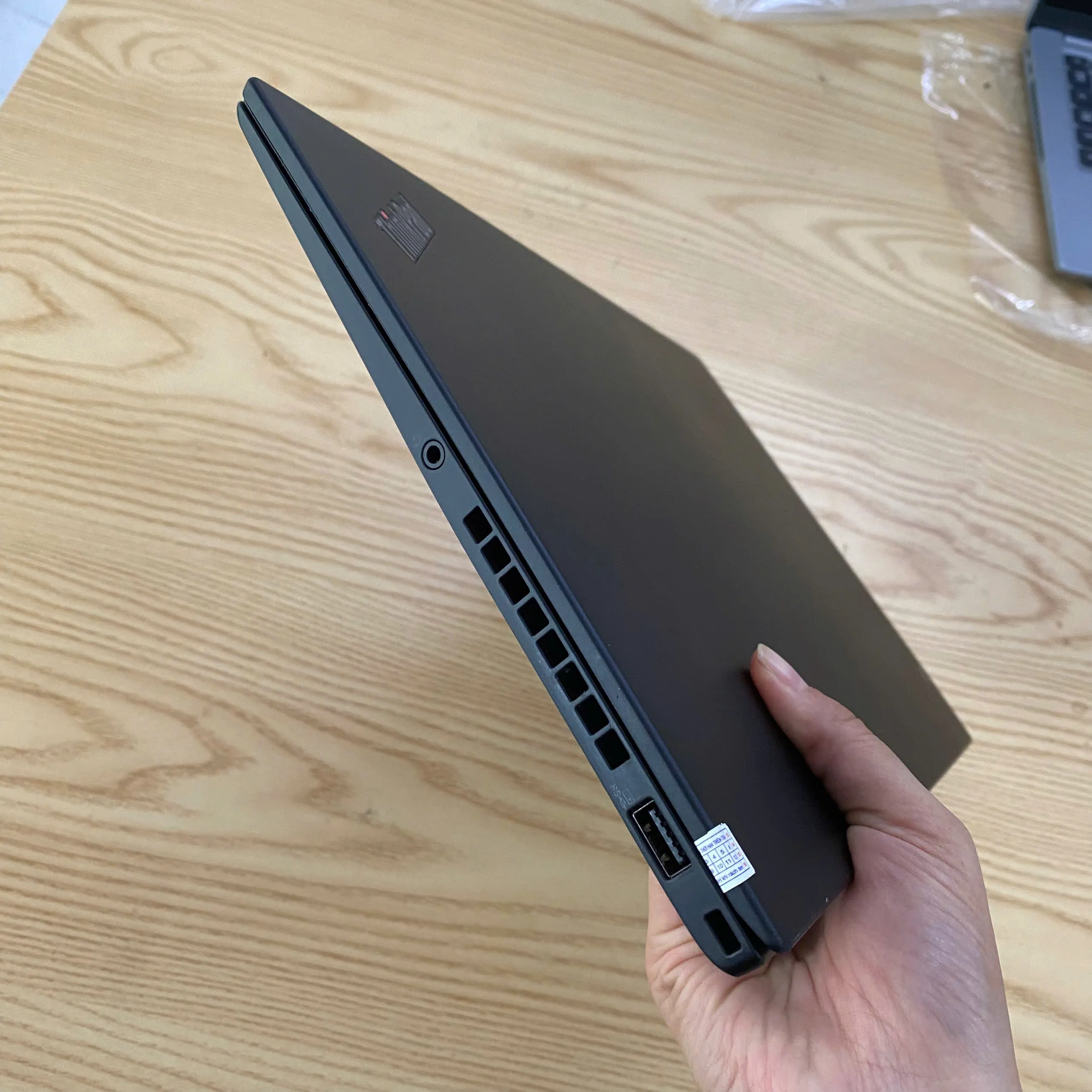 Lenovo Thinkpad X1 Carbon gen 6 Core I5-8350U/ Ram 8GB/ SSD 256GB/  Màn hình 14.0"FHD cảm ứng