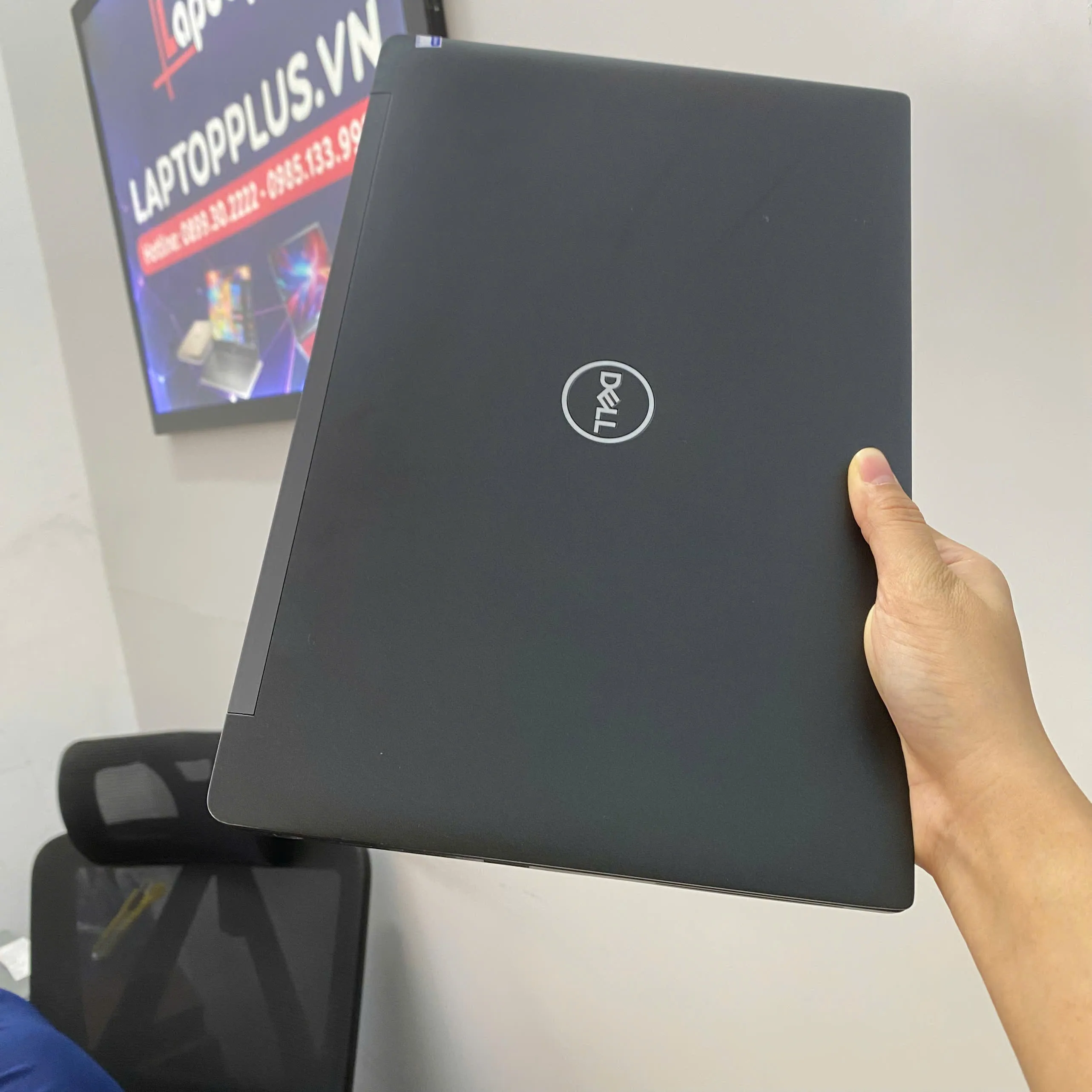 Dell Latitude E7390 Core i5-8250U/ Ram 8GB/ SSD 256GB/ Màn hình 13.3"