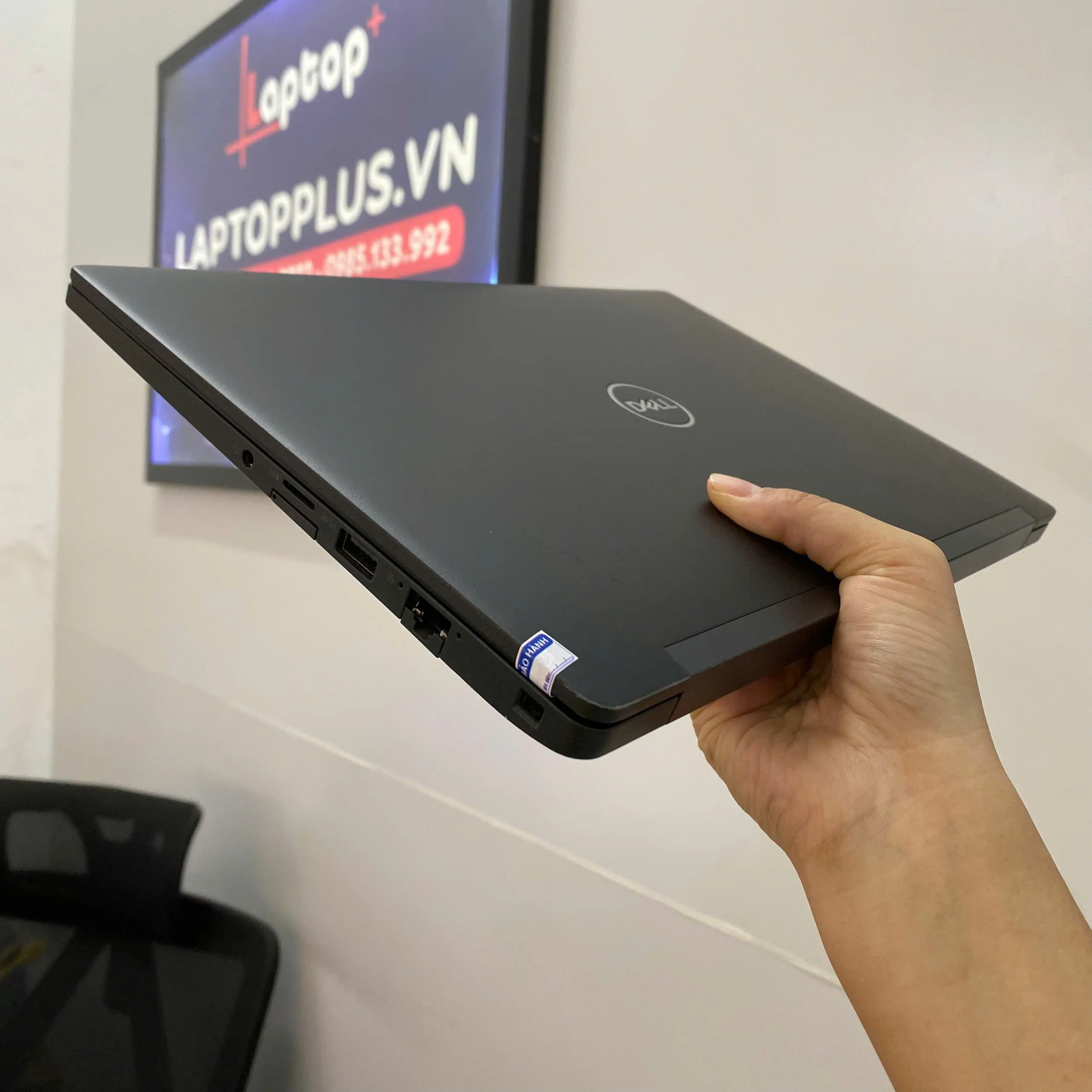 Dell Latitude E7390 Core i5-8250U/ Ram 8GB/ SSD 256GB/ Màn hình 13.3"