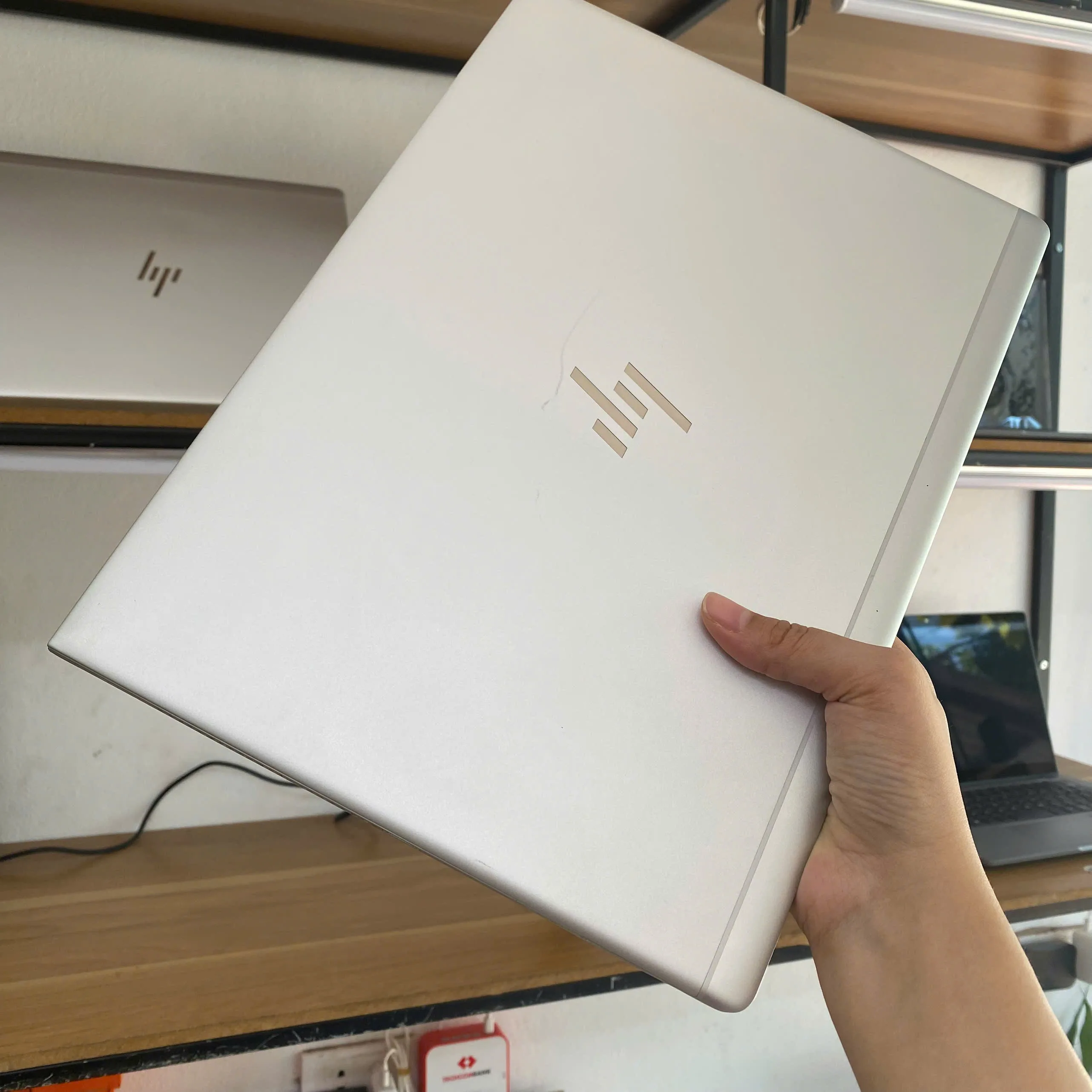 Hp Elitebook 830 G5 Core i7-8550u/ Ram 8GB/ SSD 256GB/ Màn hình 13.3"