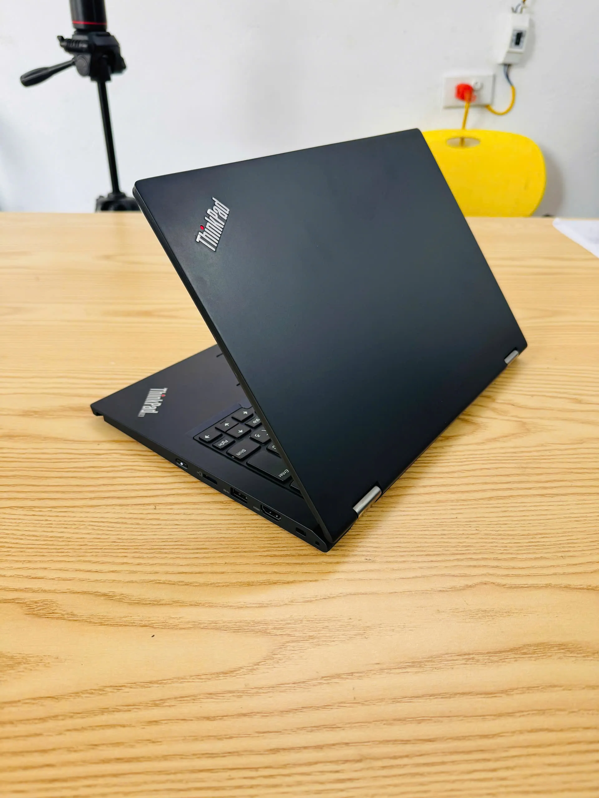 Thinkpad L13 Yoga gen 2 Core i5-1135G7/Ram 8GB/SSD 256GB/13.3"FHD CẢM ỨNG xoay gập 360