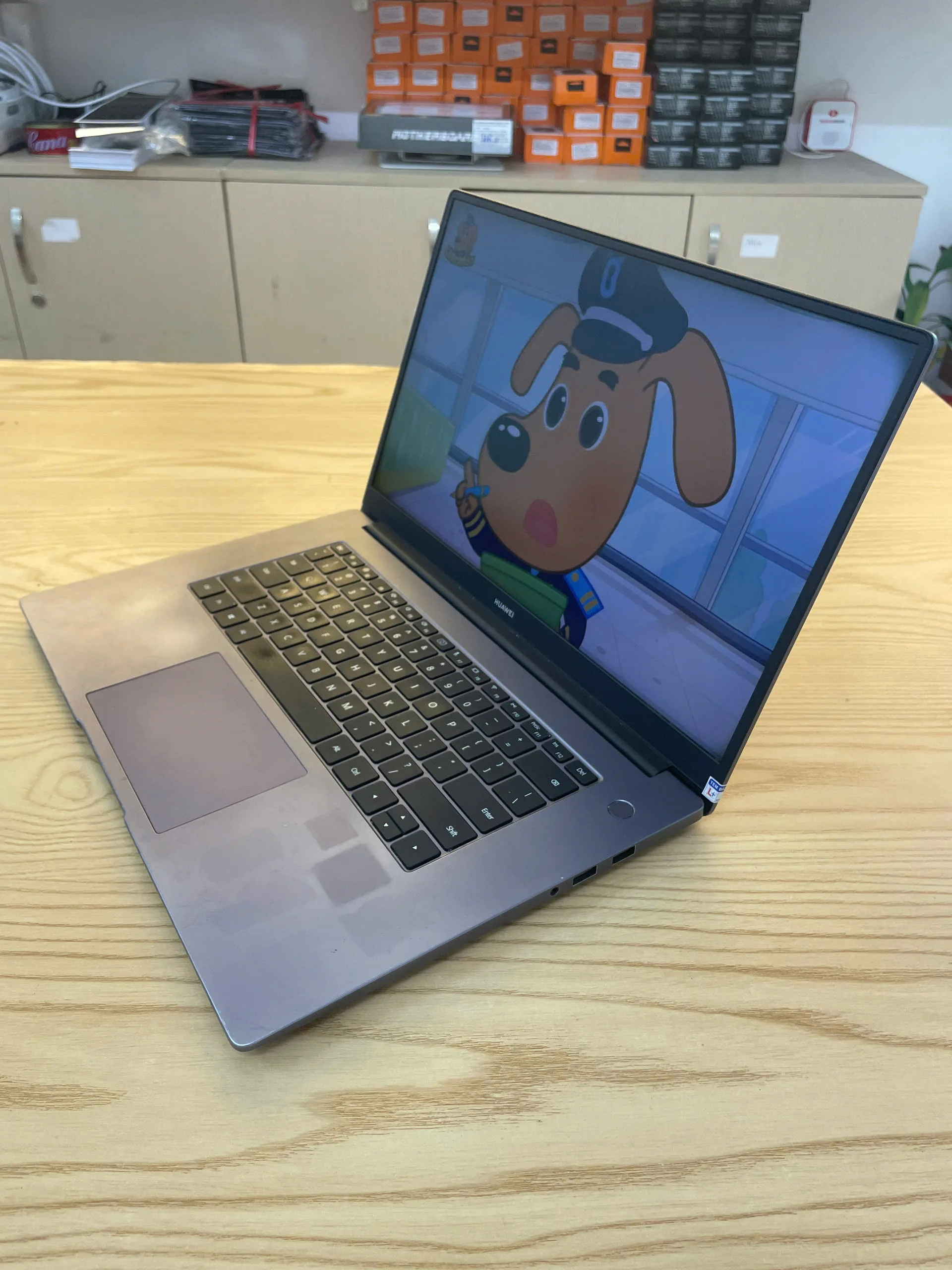 Huawei Matebook D15 Ryzen 5-3500U ram 8gb ssd 128gb/Màn hình 15.6"