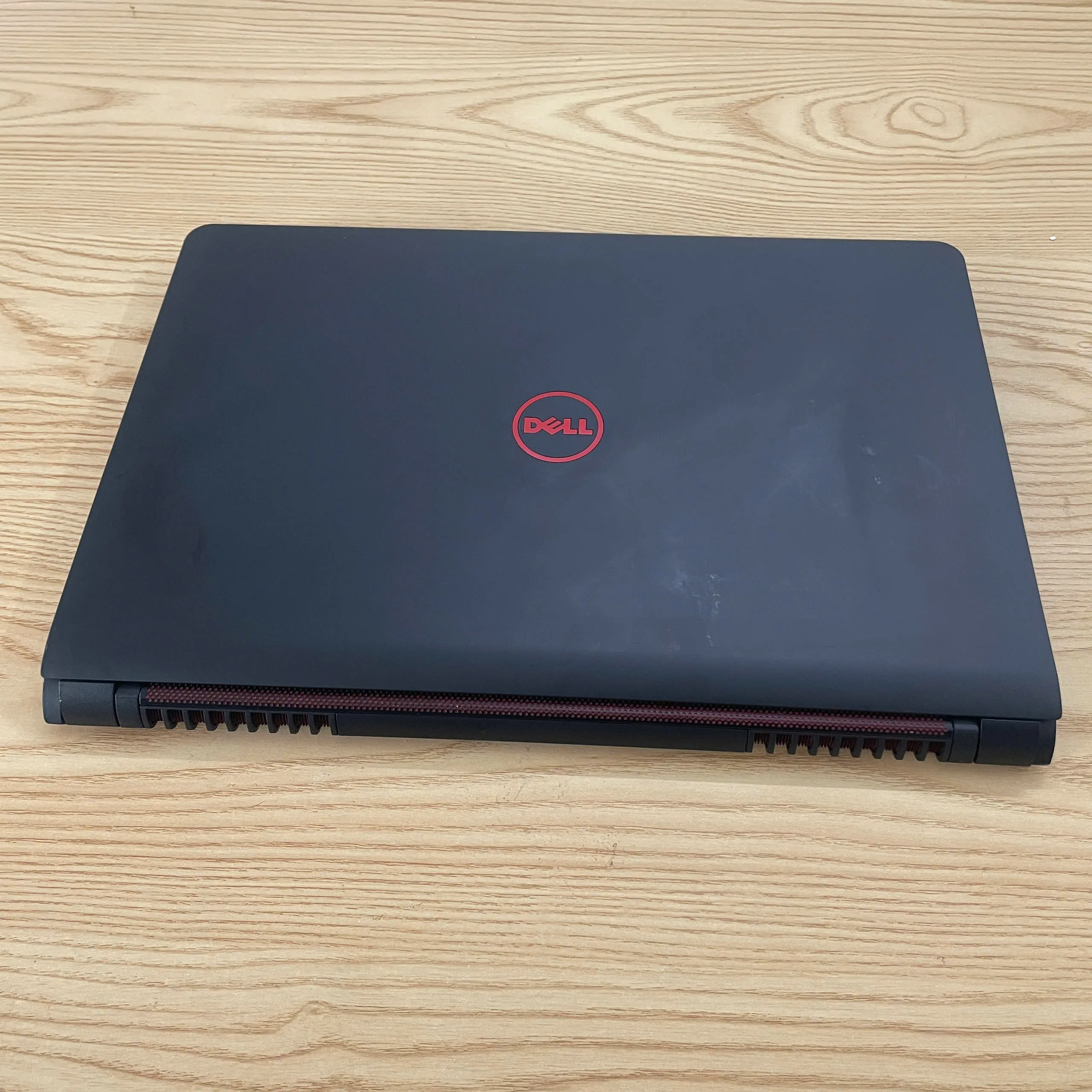 Dell Inspiron 7559 core i7-6700HQ ram 12gb ssd 128gb + hdd 500gb/Màn hình 15.6"
