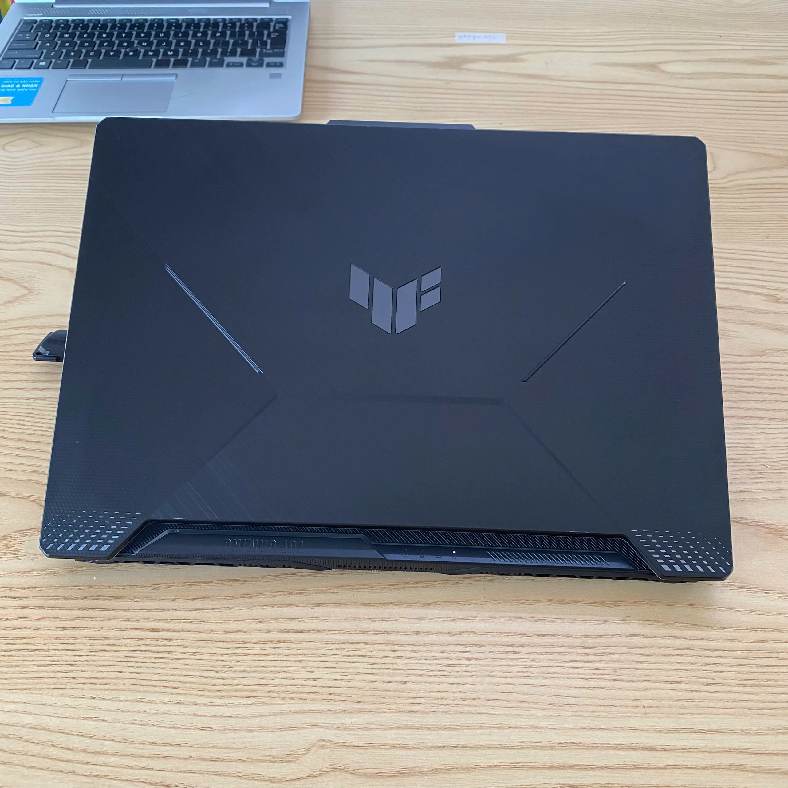ASUS TUF F15 FX506HC Core i5-11400H/ Ram 8GB/ SSD 512GB/ RTX 3050/ 15.6 144HZ