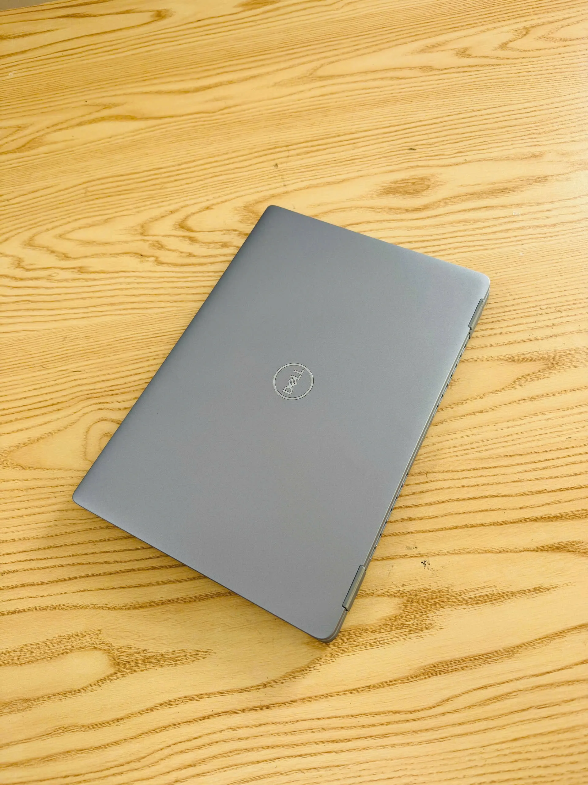 Dell Latitude 5310 Core i5-10310u/ Ram 8GB/ SSD 256GB/ Màn hình 13.3" 5