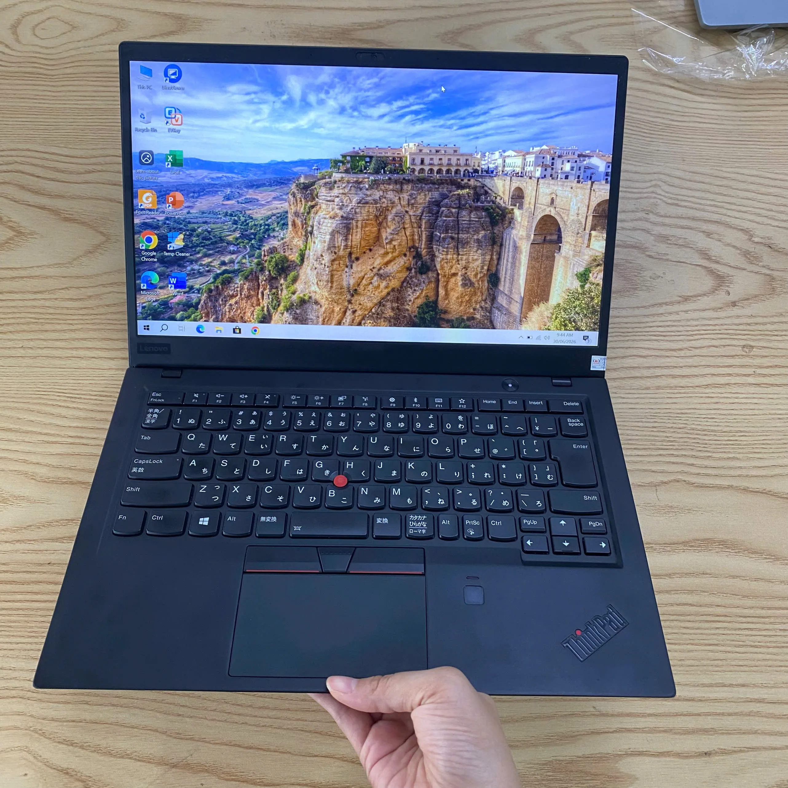 Lenovo Thinkpad X1 Carbon Gen 6 core i5-7200u ram 8gb ssd 256gb/Màn hình 14"