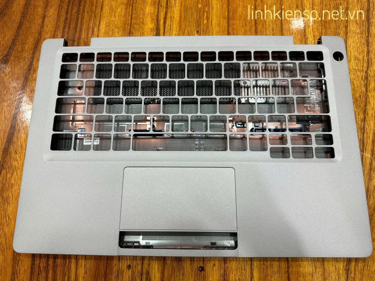 Sơn vỏ mặt C Laptop Dell Latitude 5310
