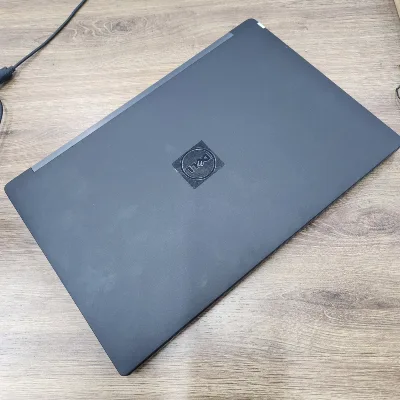 Sơn vỏ mặt A Laptop Dell Latitude 7480