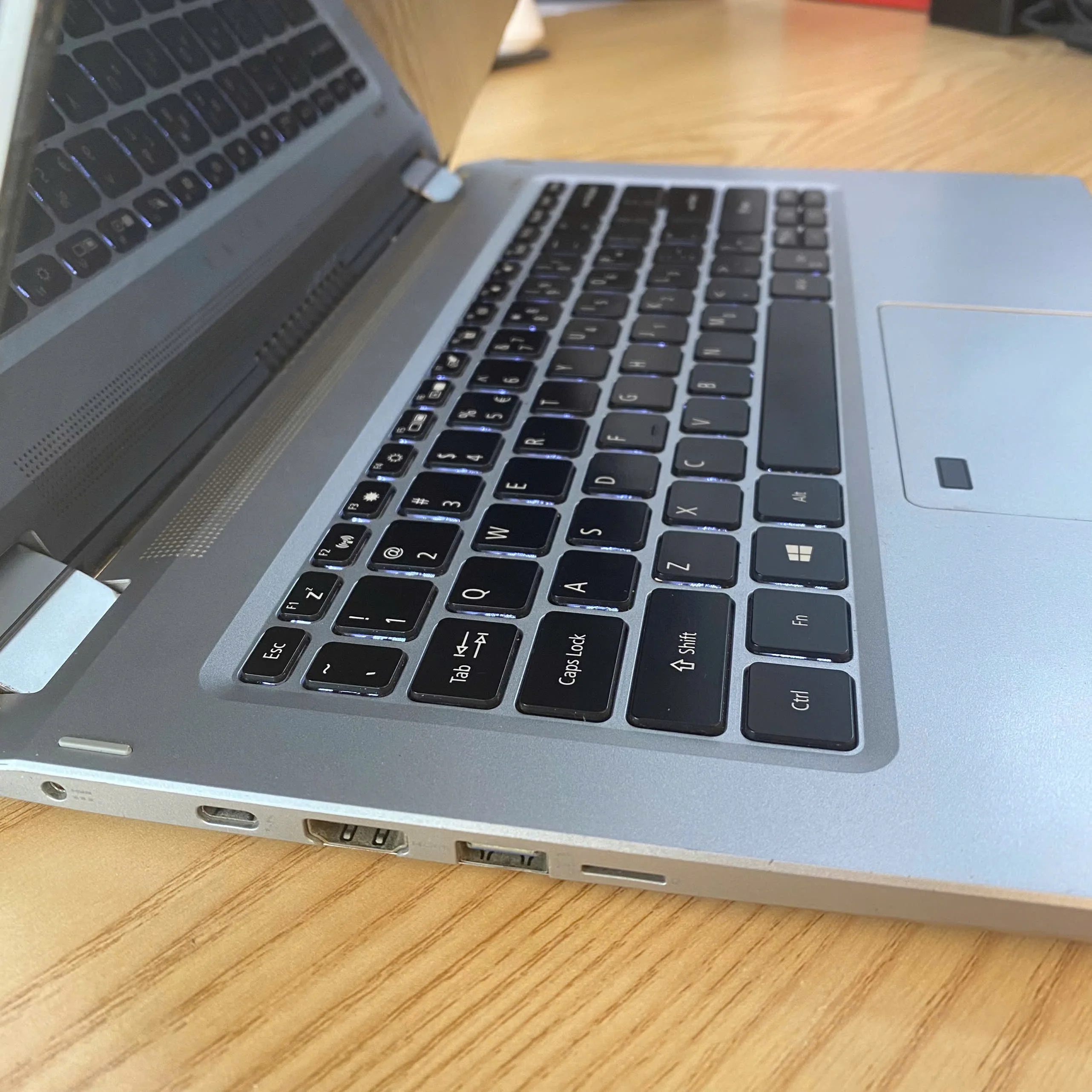 Acer Spin SP314-54N i5-1035G1/ram 8gb/ssd 256gb/cảm ứng