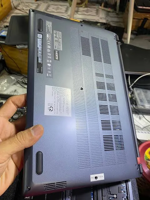 Sơn vỏ D laptop MSI 14