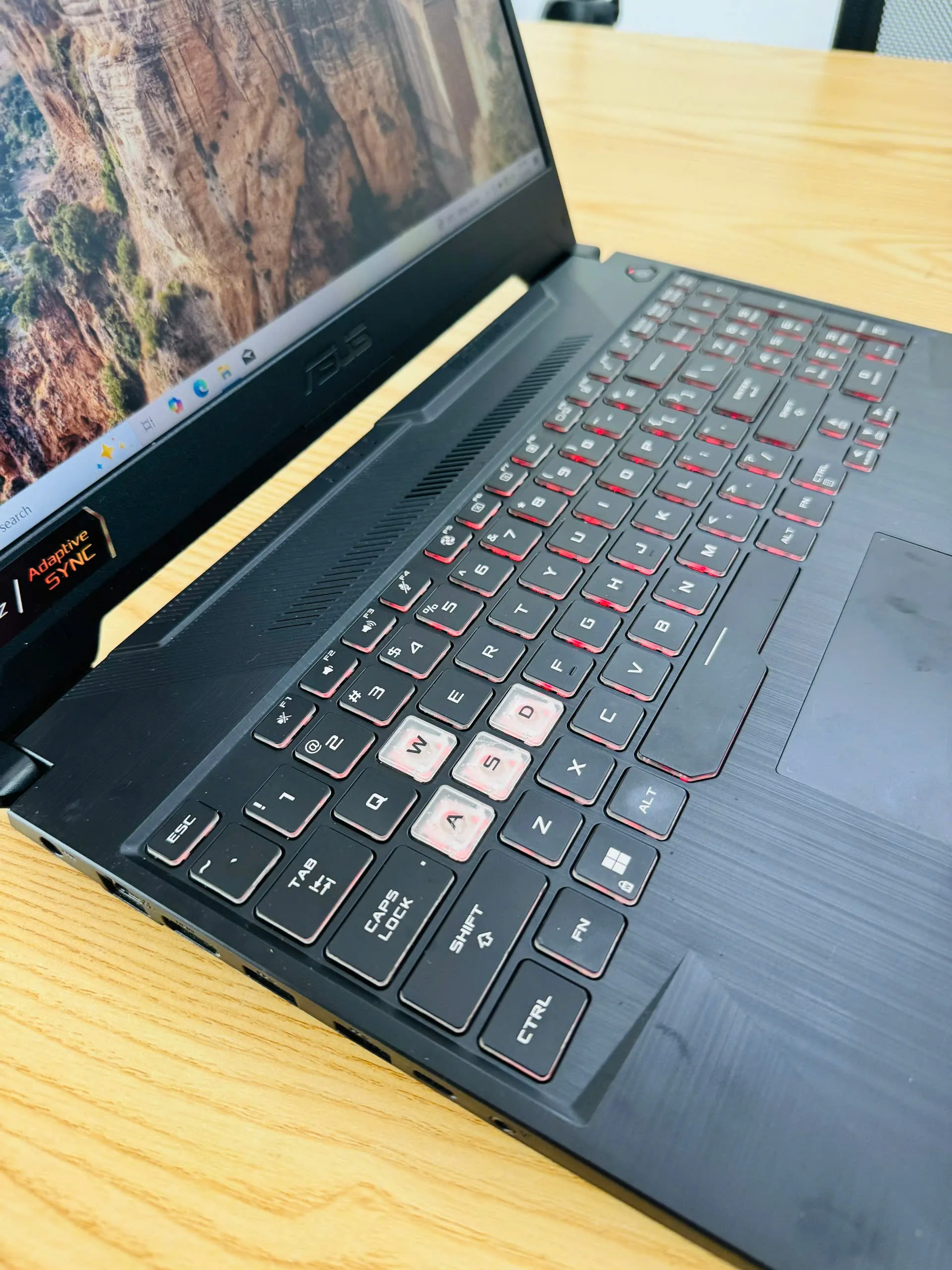 Asus TUF FX506 core i5-10300H ram 8gb ssd 512gb/Card 1650Ti/Màn hình 15.6"
