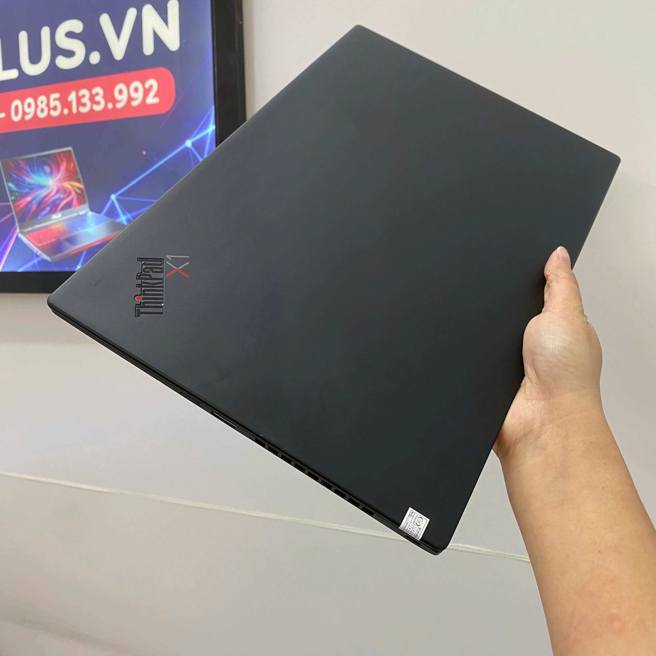 Lenovo Thinkpad X1 Carbon Gen 8 core i5-10210u ram 8gb ssd 256gb/Màn hình 14"