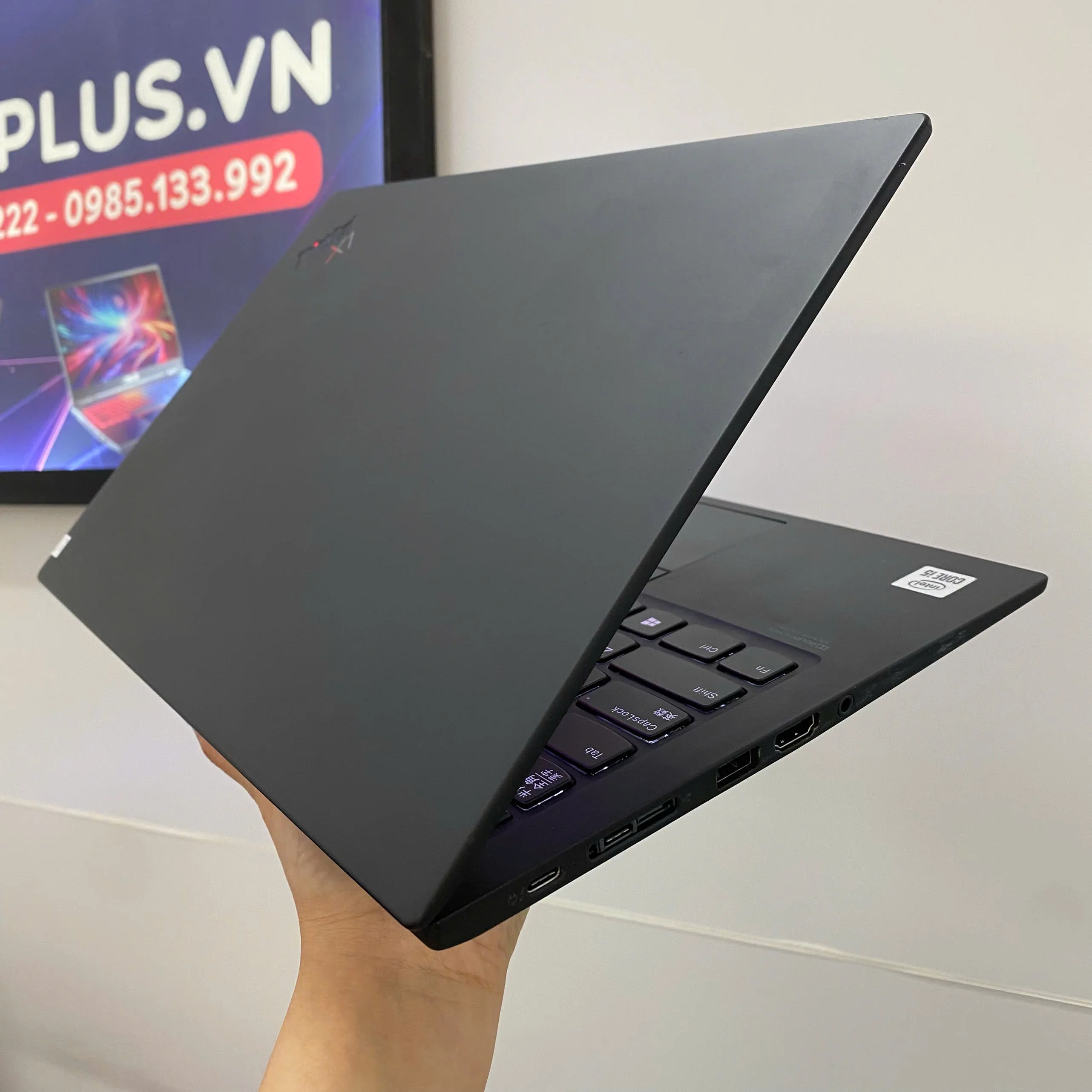 Lenovo Thinkpad X1 Carbon Gen 8 core i5-10210u ram 8gb ssd 256gb/Màn hình 14"
