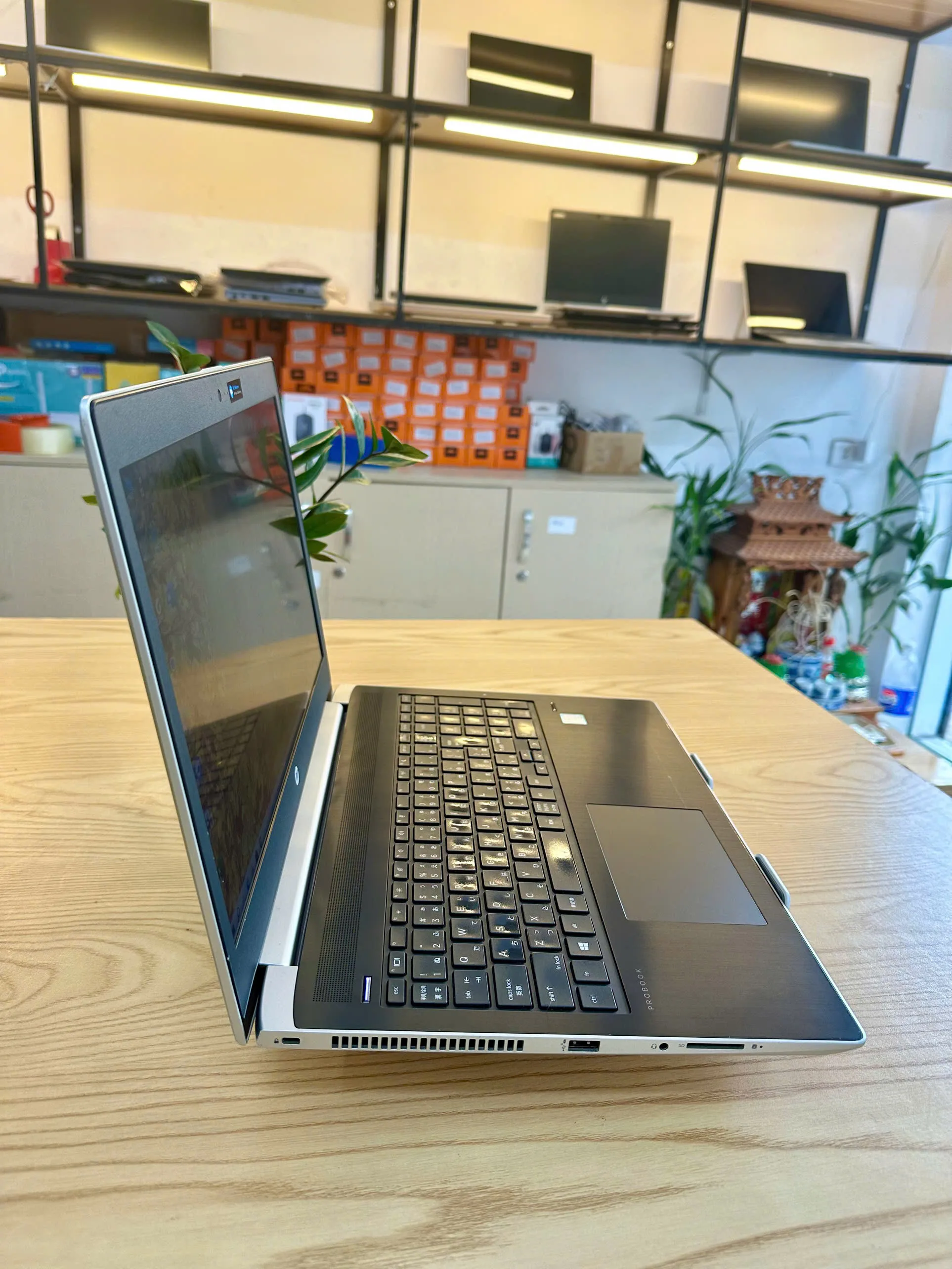 HP Probook 450G5 core i5-7200u ram 8 ssd 256/Màn hình 15.6"