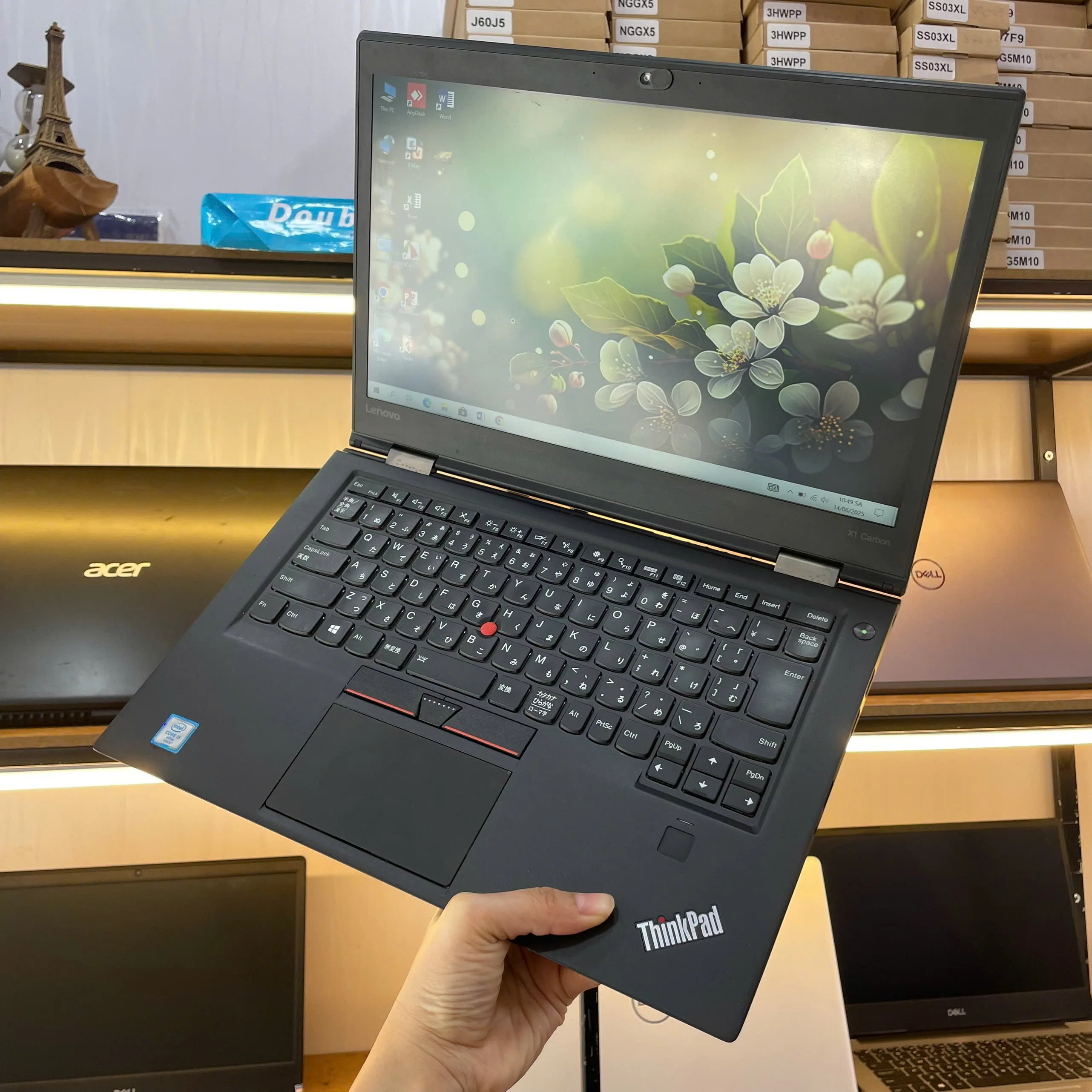Lenovo Thinkpad X1 Carbon gen 4 core i5-6200u/Ram 8/SSD 128GB