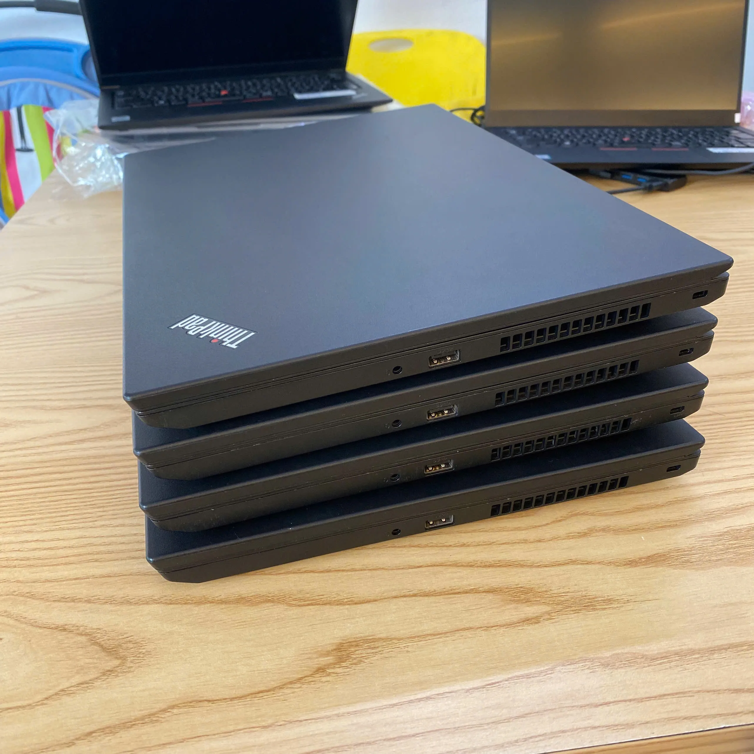 Lenovo Thinkpad L580 core i5-8250u ram 4gb ssd 128gb/Màn hình 15.6"