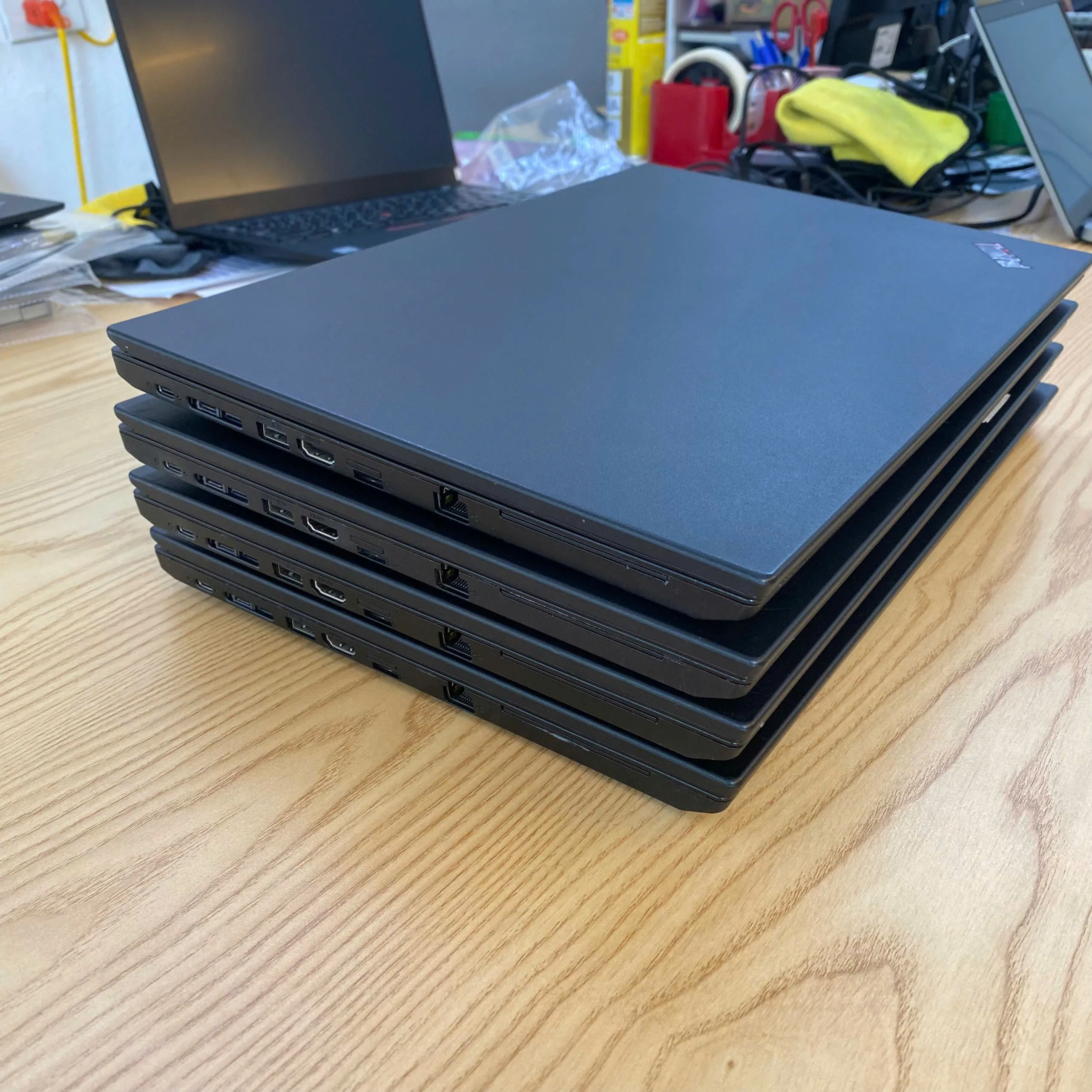 Lenovo Thinkpad L580 core i5-8250u ram 4gb ssd 128gb/Màn hình 15.6"