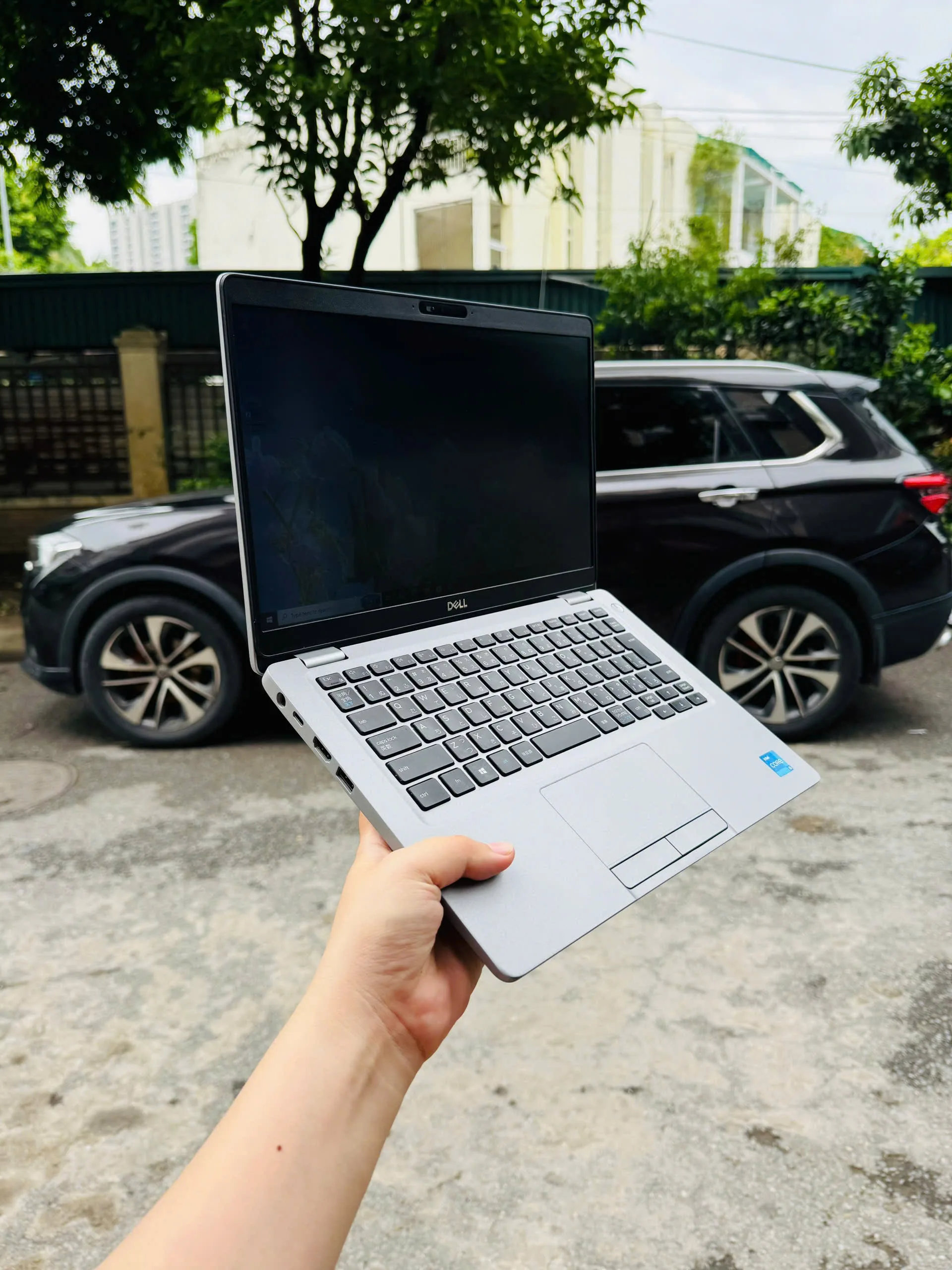 Dell Latitude 5310 Core i7-10610U/ Ram 8GB/ SSD 256GB/ Màn hình 13.3"